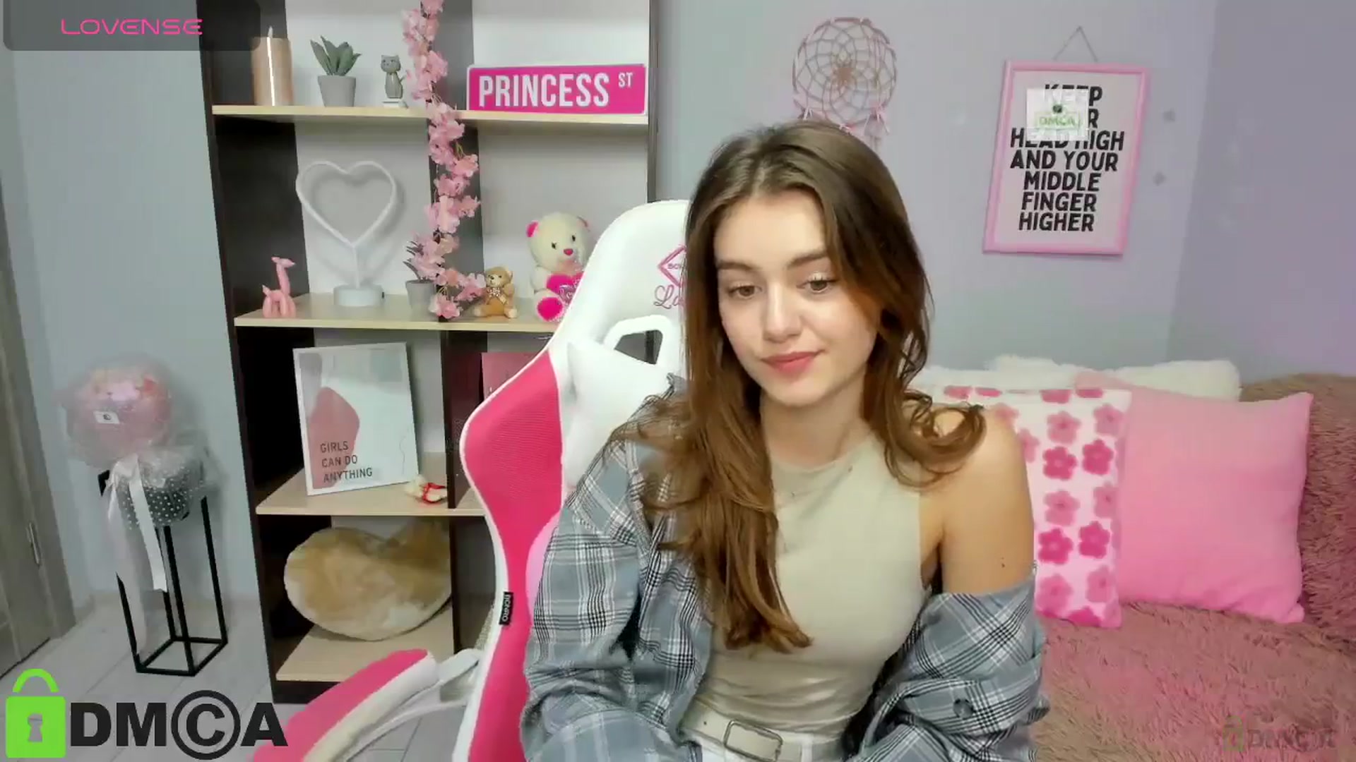 Gallery image thumbnail from TracySpark's myfreecams stream on, 08/26/2025, 08:59 image 14 of 20