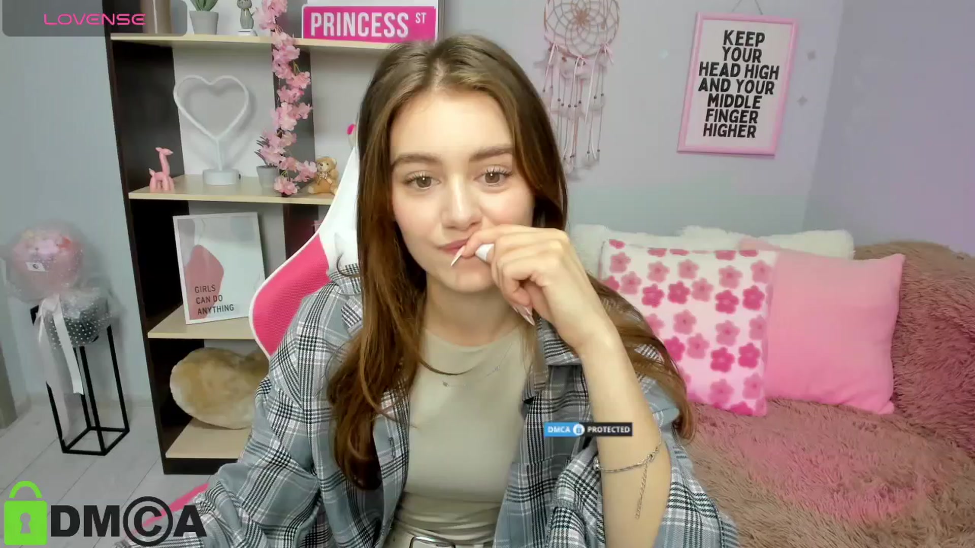 Gallery image thumbnail from TracySpark's myfreecams stream on, 08/26/2025, 08:59 image 6 of 20