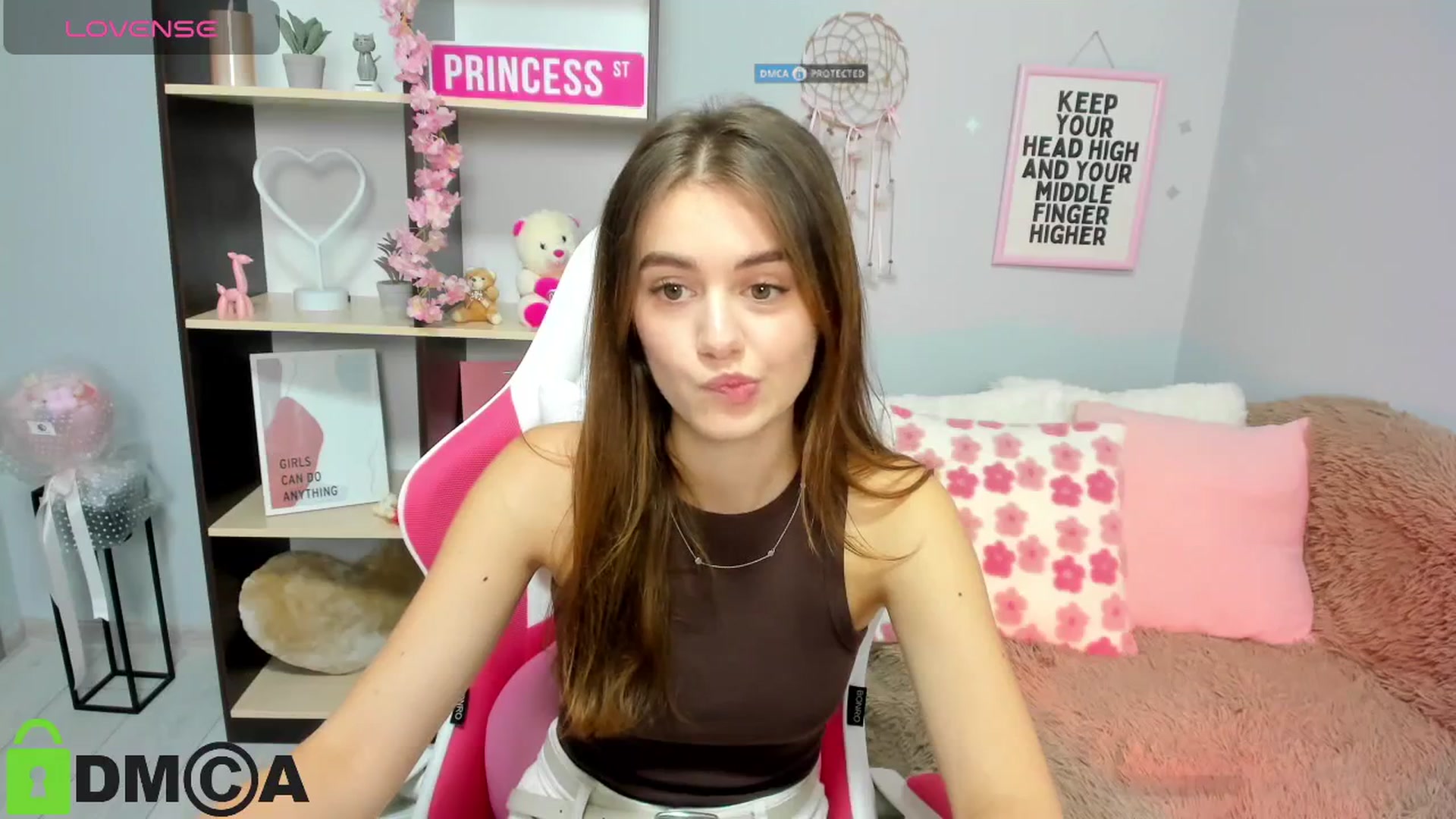 Gallery image thumbnail from TracySpark's myfreecams stream on, 08/29/2025, 07:45 image 13 of 20