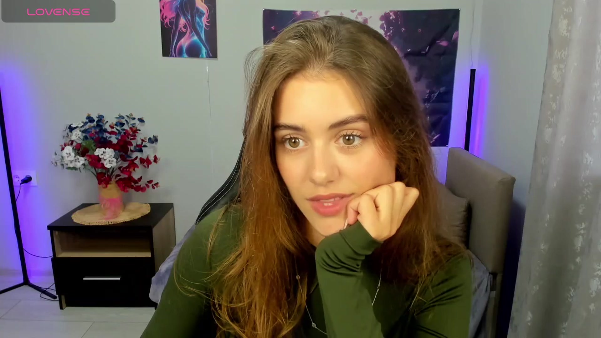 Gallery image thumbnail from TracySpark's myfreecams stream on, 09/16/2025, 12:03 image 14 of 20
