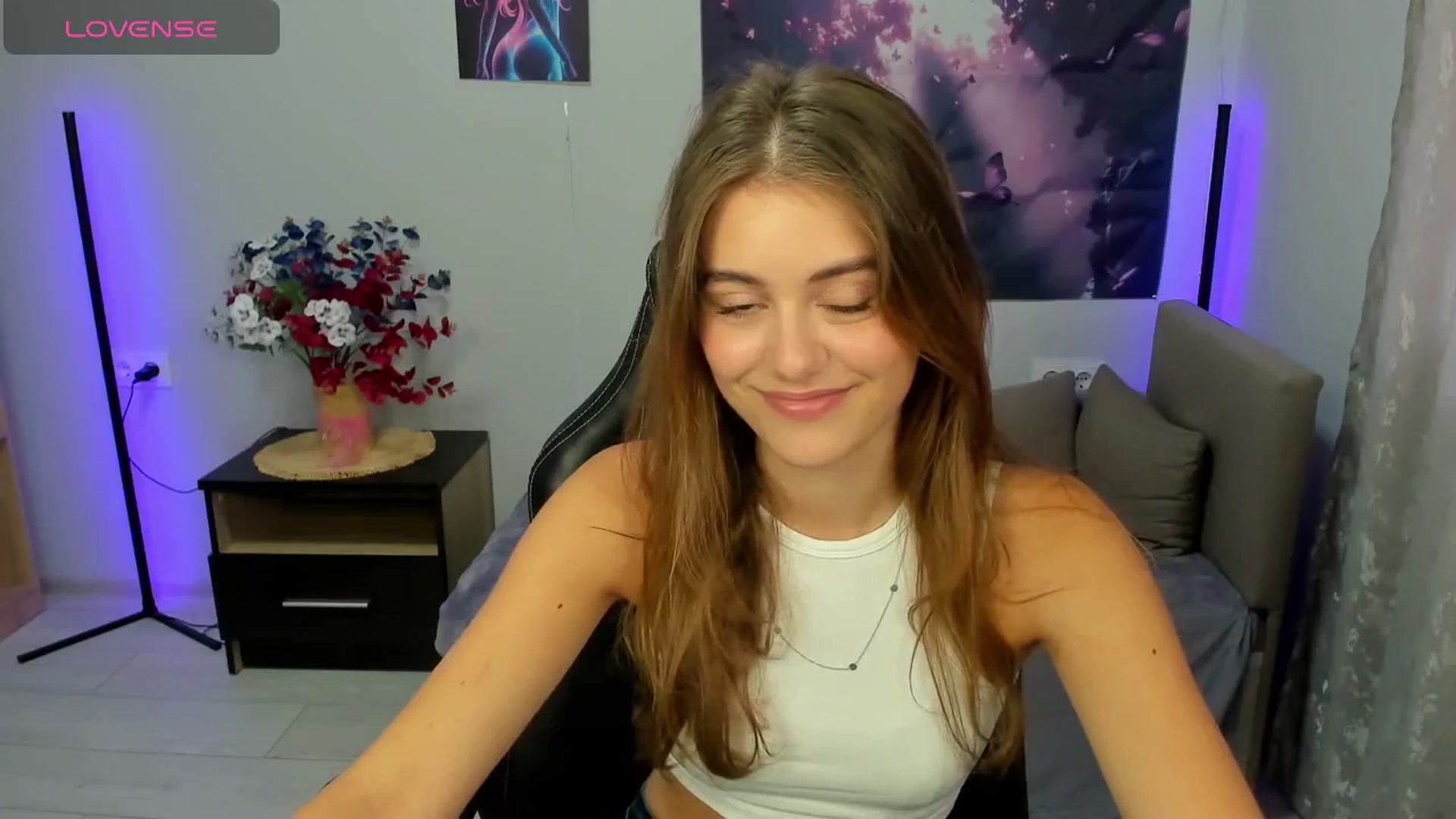 Gallery image thumbnail from TracySpark's myfreecams stream on, 09/17/2025, 07:40 image 13 of 20