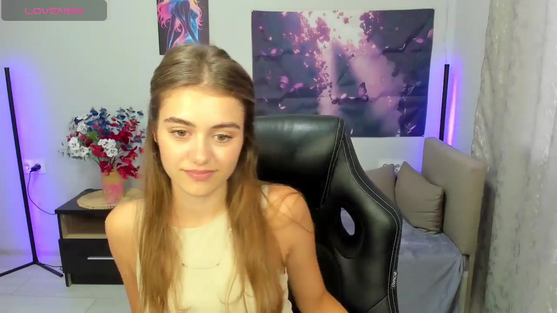 Gallery image thumbnail from TracySpark's myfreecams stream on, 09/18/2025, 11:44 image 18 of 20