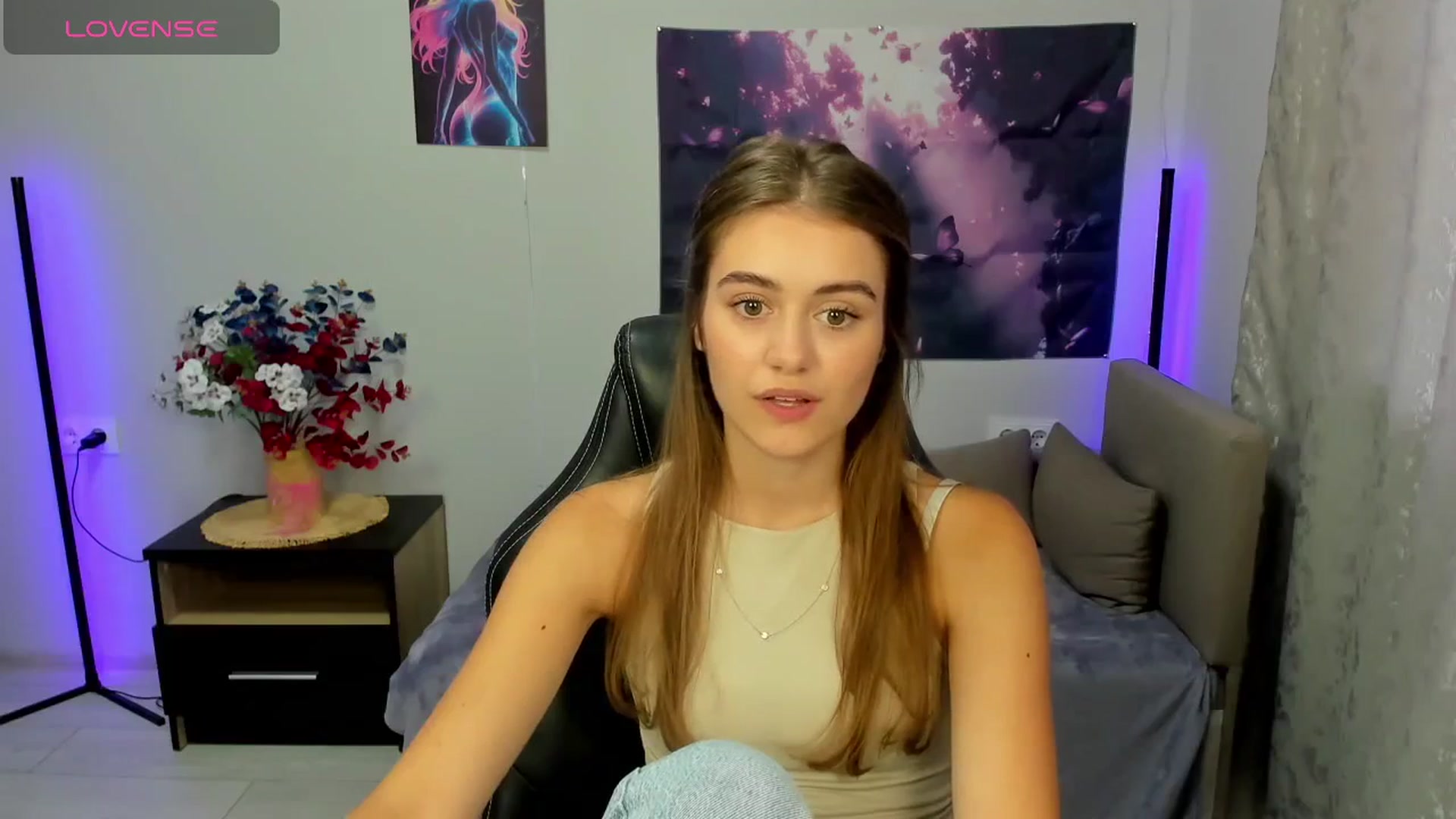 Gallery image thumbnail from TracySpark's myfreecams stream on, 09/18/2025, 11:44 image 6 of 20