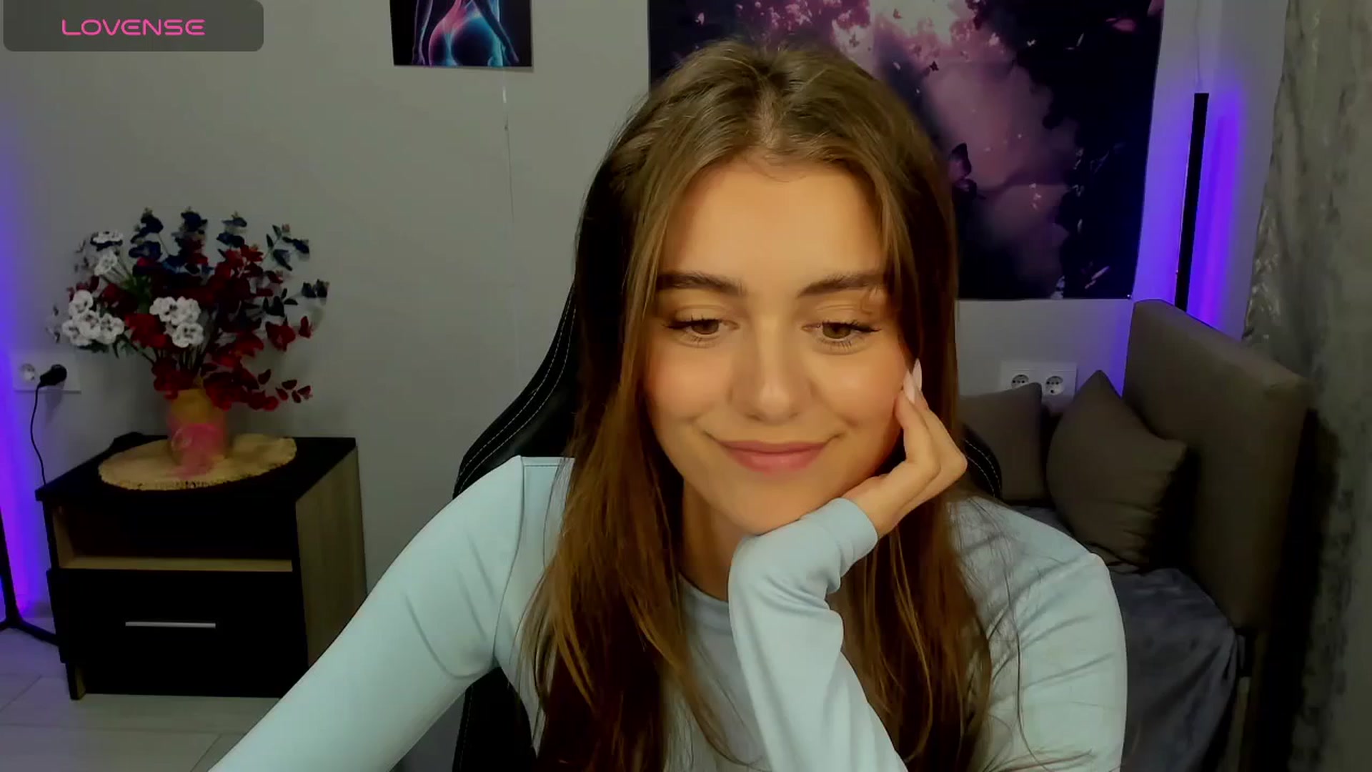 Gallery image thumbnail from TracySpark's myfreecams stream on, 09/19/2025, 11:09 image 12 of 20