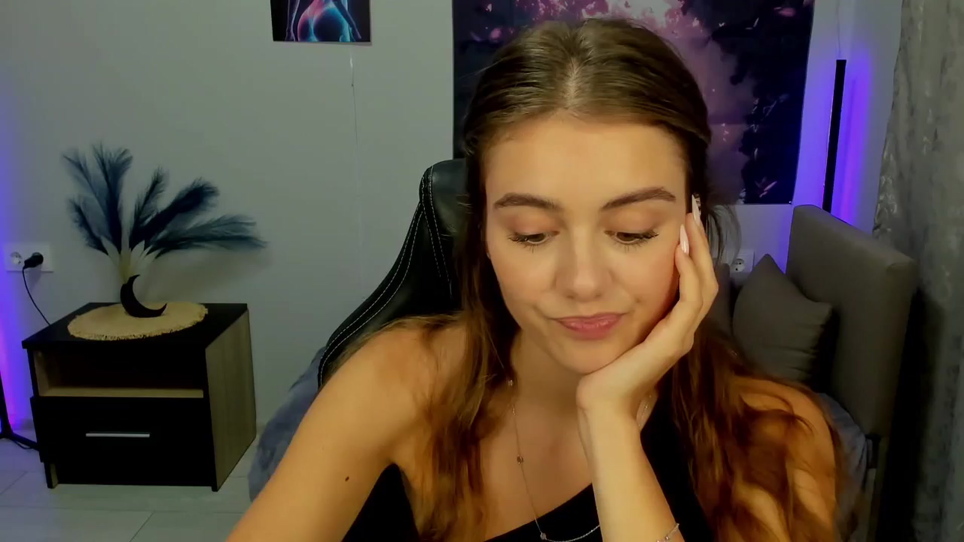 Gallery image thumbnail from TracySpark's myfreecams stream on, 09/22/2025, 09:06 image 1 of 20