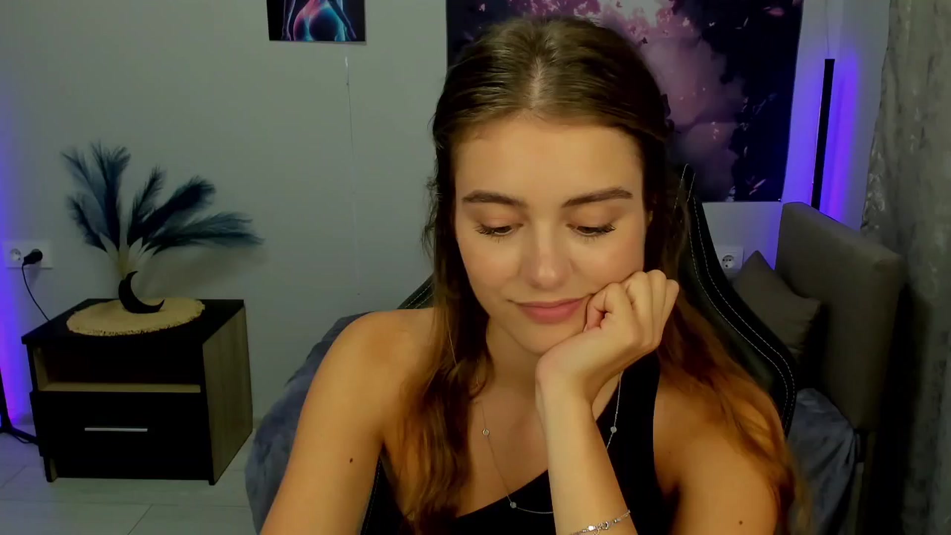 Gallery image thumbnail from TracySpark's myfreecams stream on, 09/22/2025, 09:06 image 9 of 20