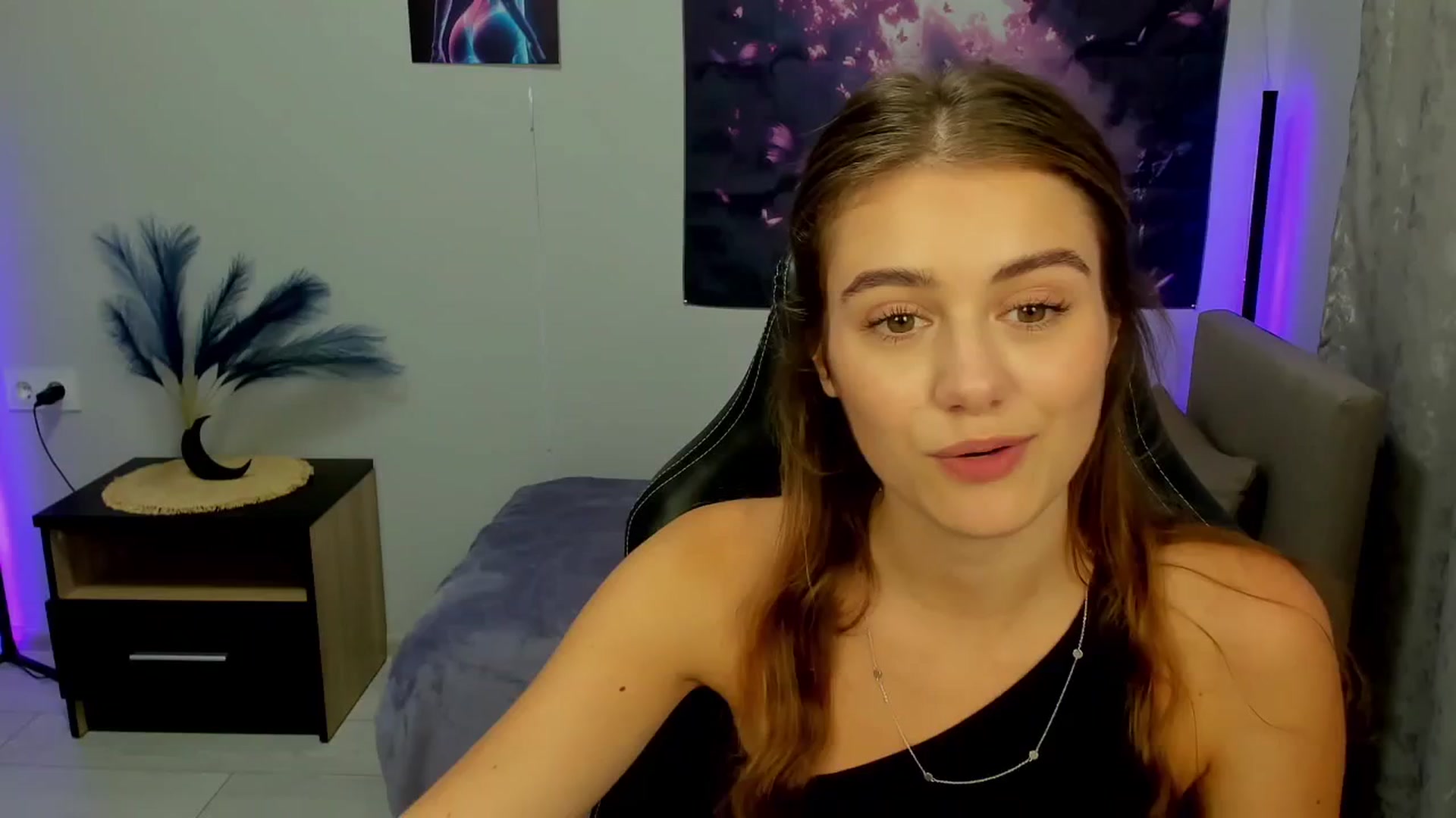 Gallery image thumbnail from TracySpark's myfreecams stream on, 09/22/2025, 09:06 image 8 of 20