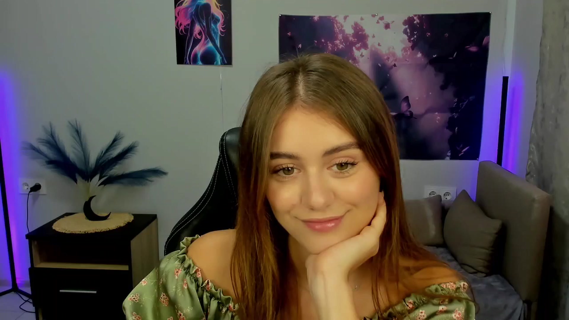 Gallery image thumbnail from TracySpark's myfreecams stream on, 09/23/2025, 06:39 image 8 of 20
