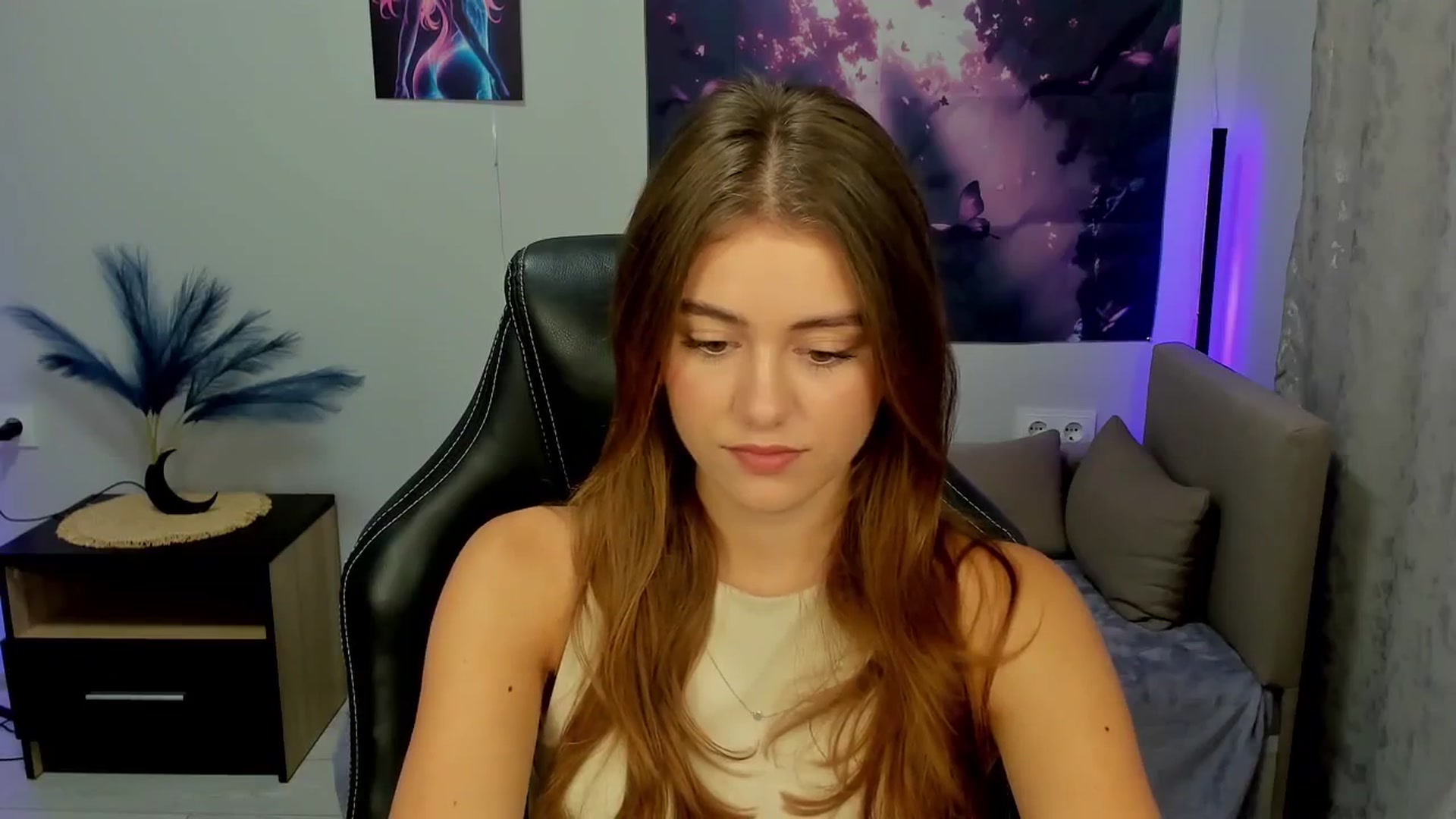 Gallery image thumbnail from TracySpark's myfreecams stream on, 09/24/2025, 07:34 image 12 of 20