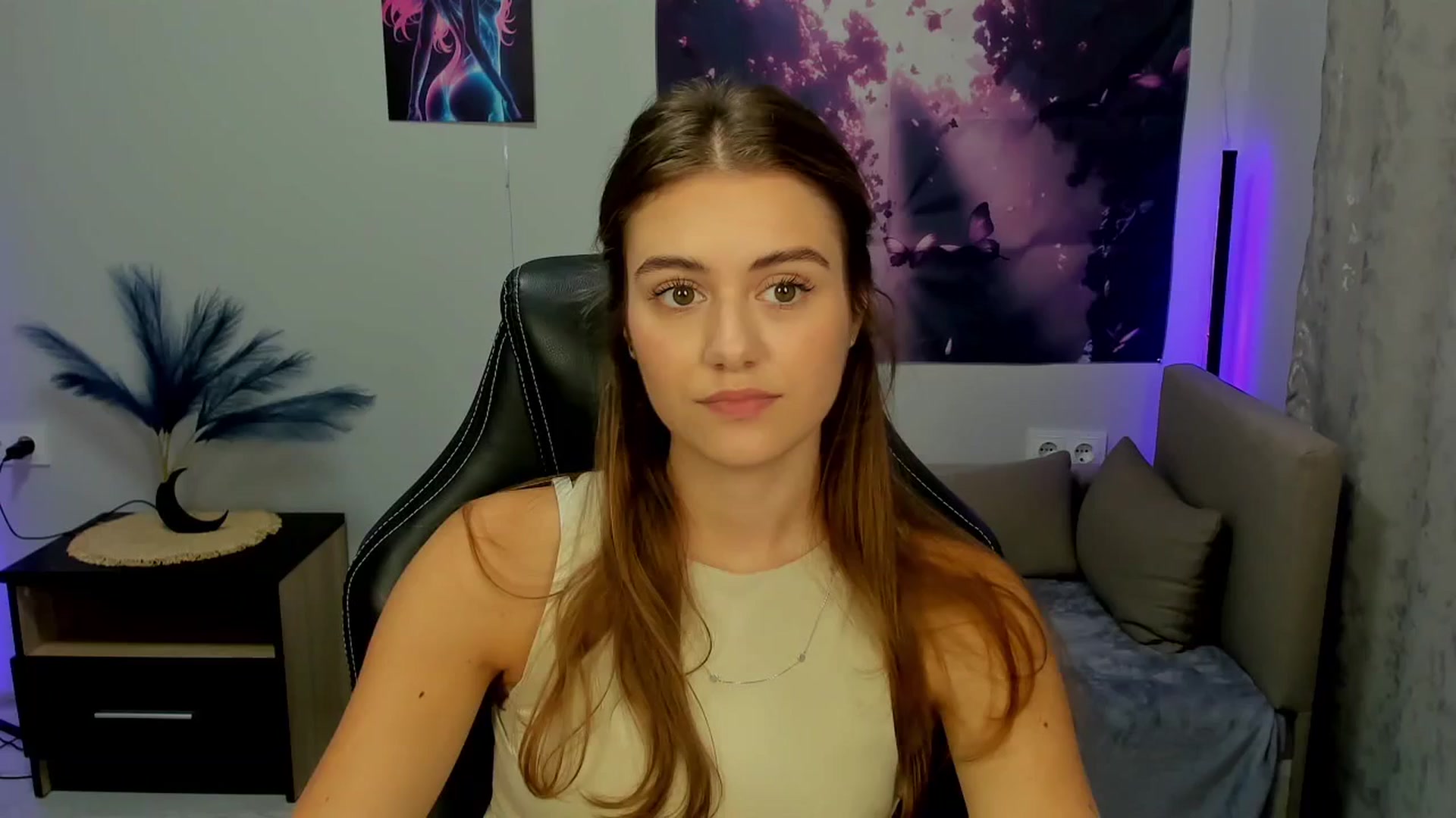 Gallery image thumbnail from TracySpark's myfreecams stream on, 09/24/2025, 10:22 image 17 of 20