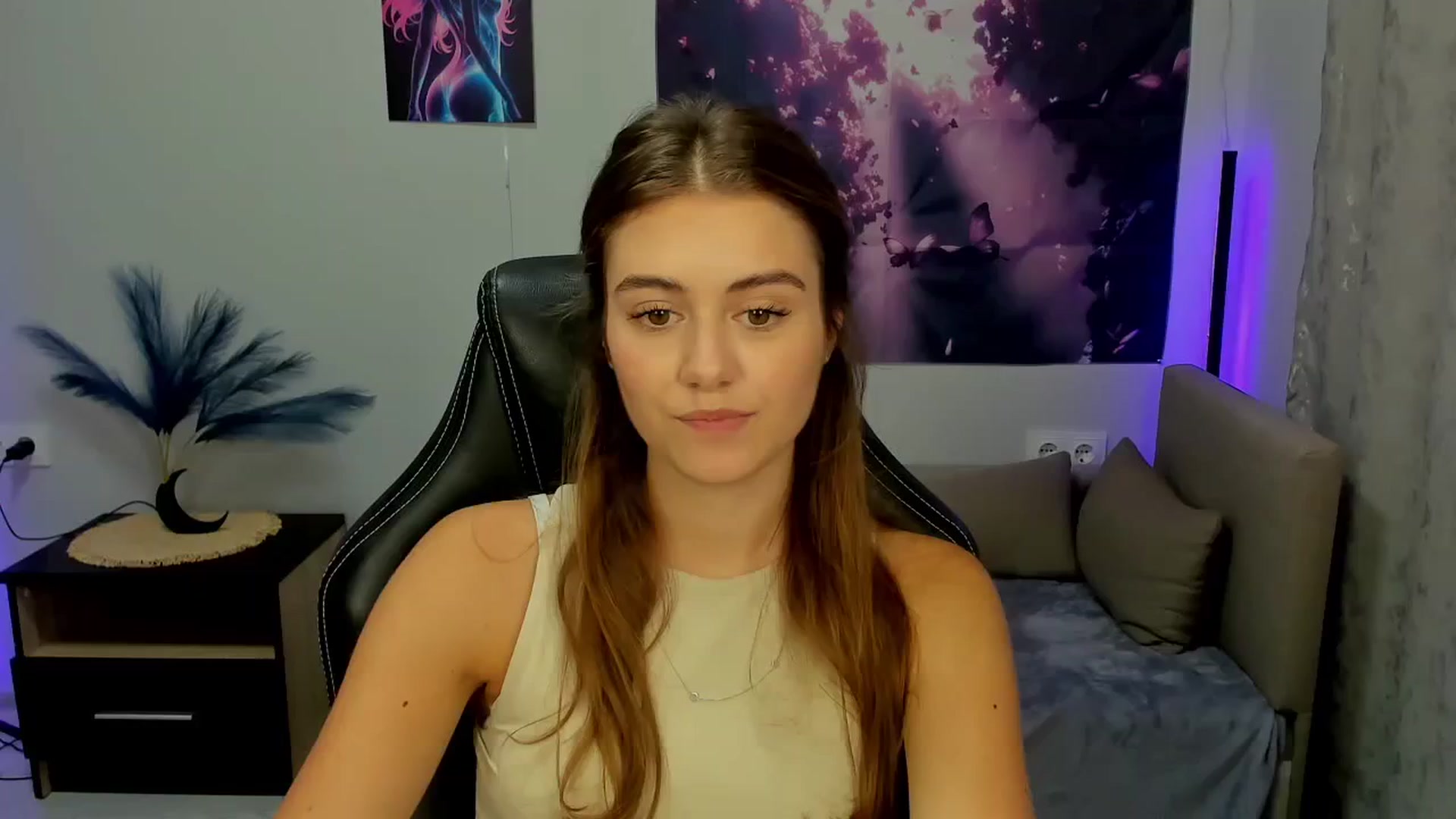 Gallery image thumbnail from TracySpark's myfreecams stream on, 09/24/2025, 10:22 image 8 of 20