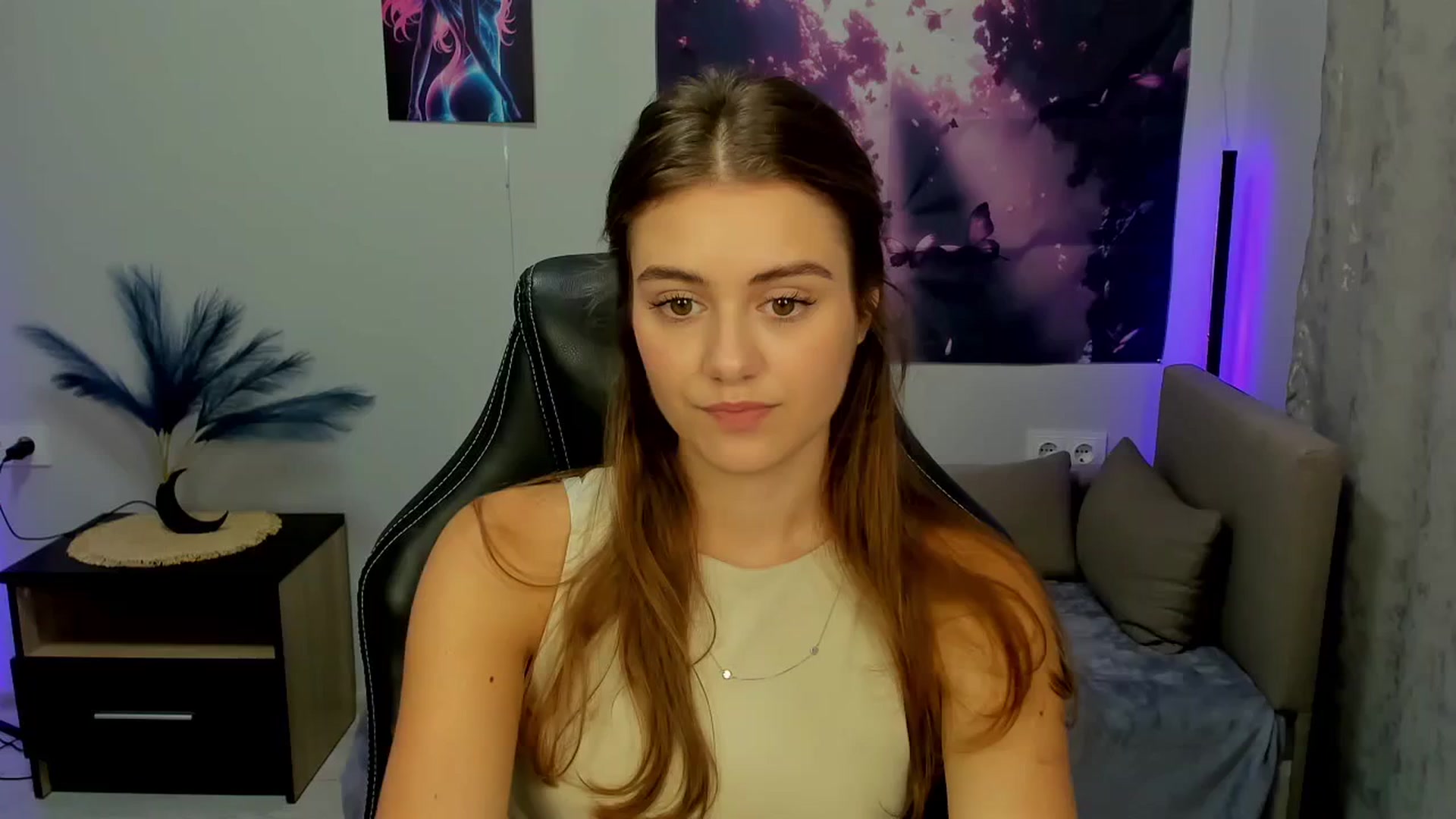 Gallery image thumbnail from TracySpark's myfreecams stream on, 09/24/2025, 10:22 image 16 of 20