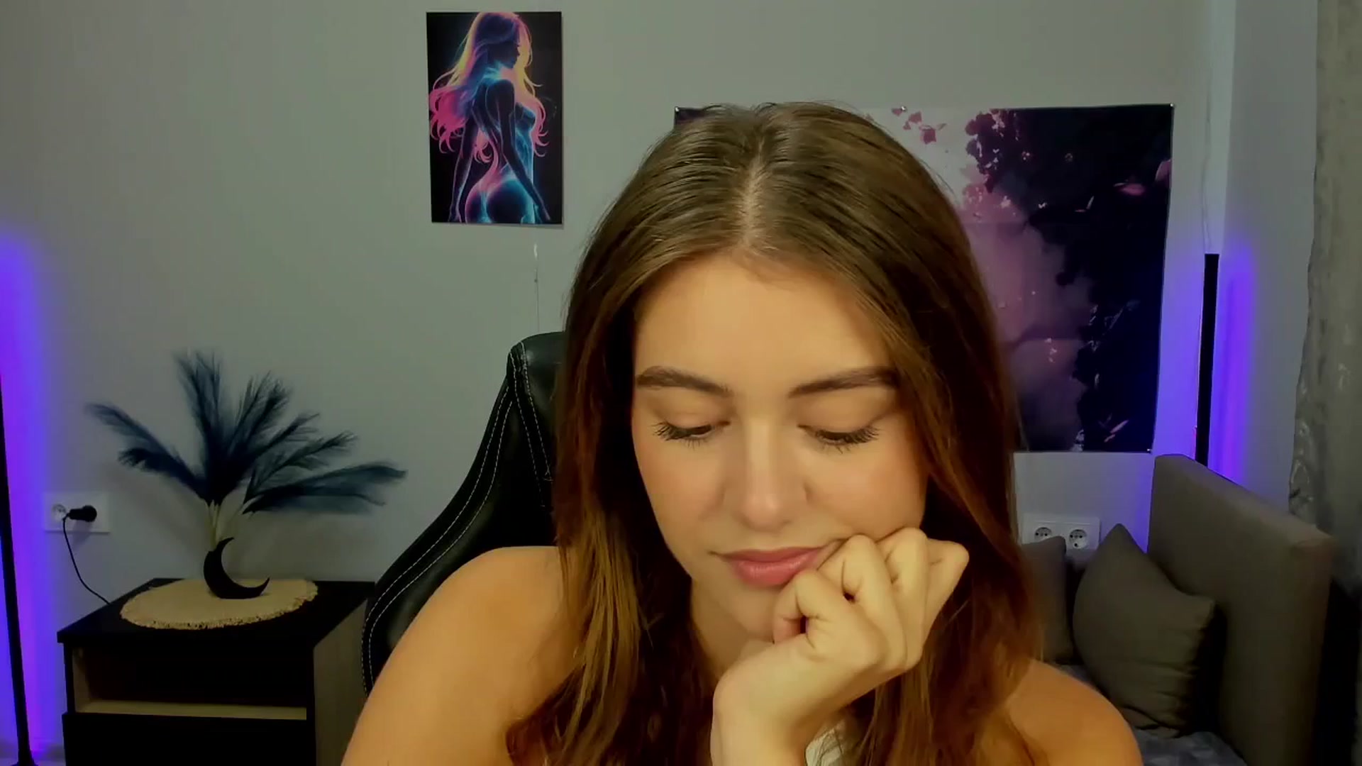 Gallery image thumbnail from TracySpark's myfreecams stream on, 09/27/2025, 06:39 image 5 of 20