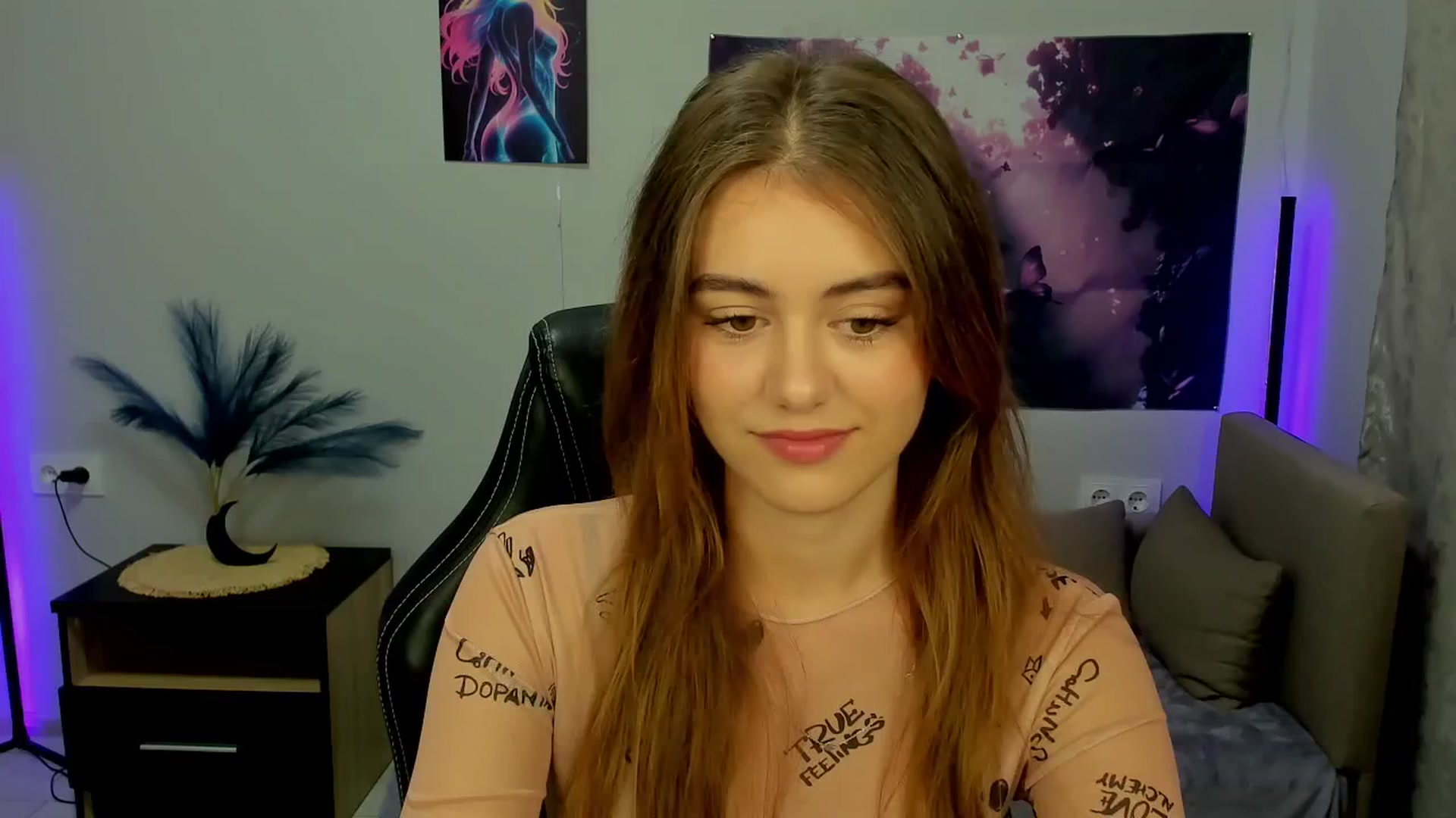 Gallery image thumbnail from TracySpark's myfreecams stream on, 09/28/2025, 07:13 image 17 of 20
