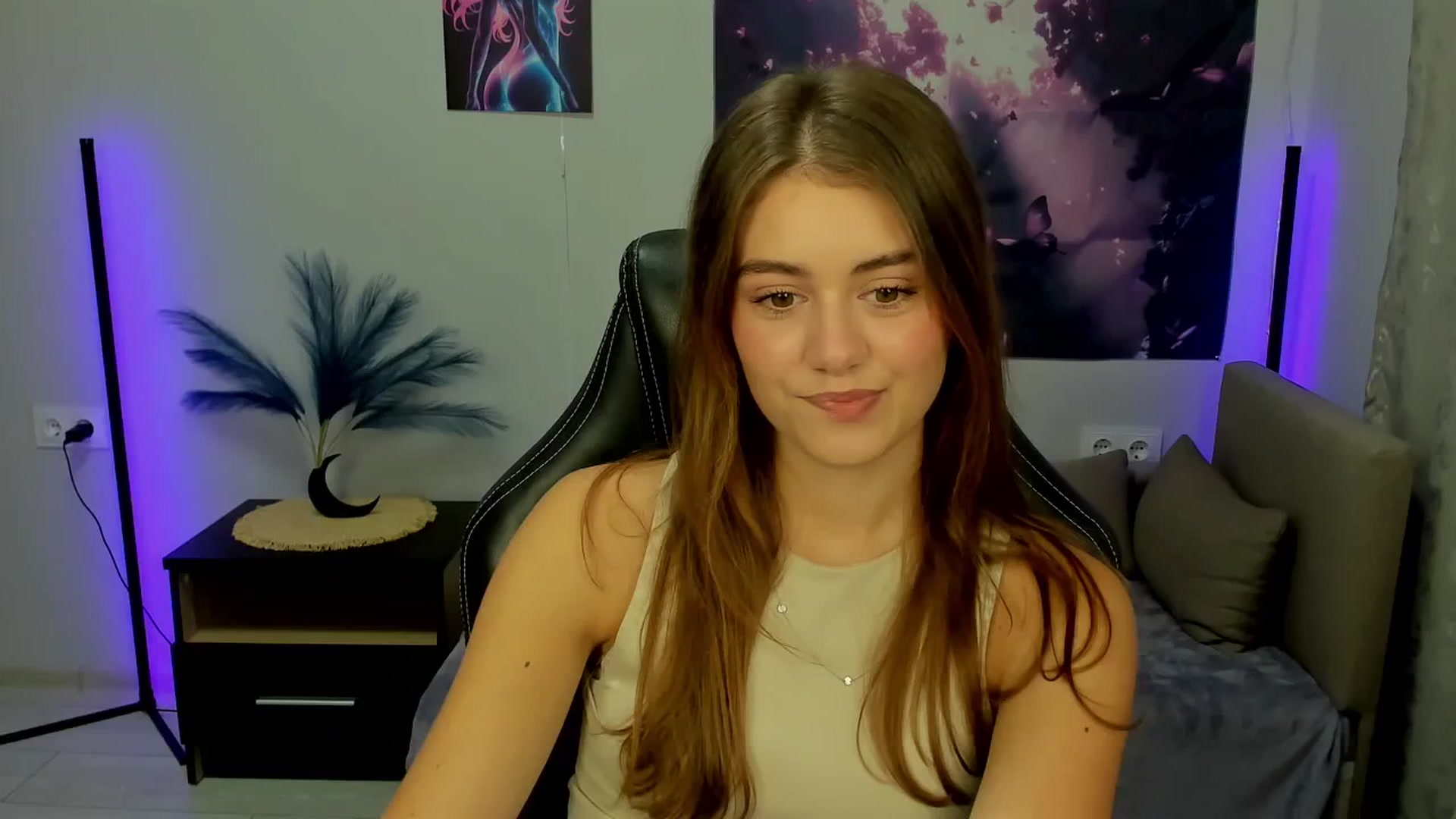 Gallery image thumbnail from TracySpark's myfreecams stream on, 09/30/2025, 07:01 image 8 of 20