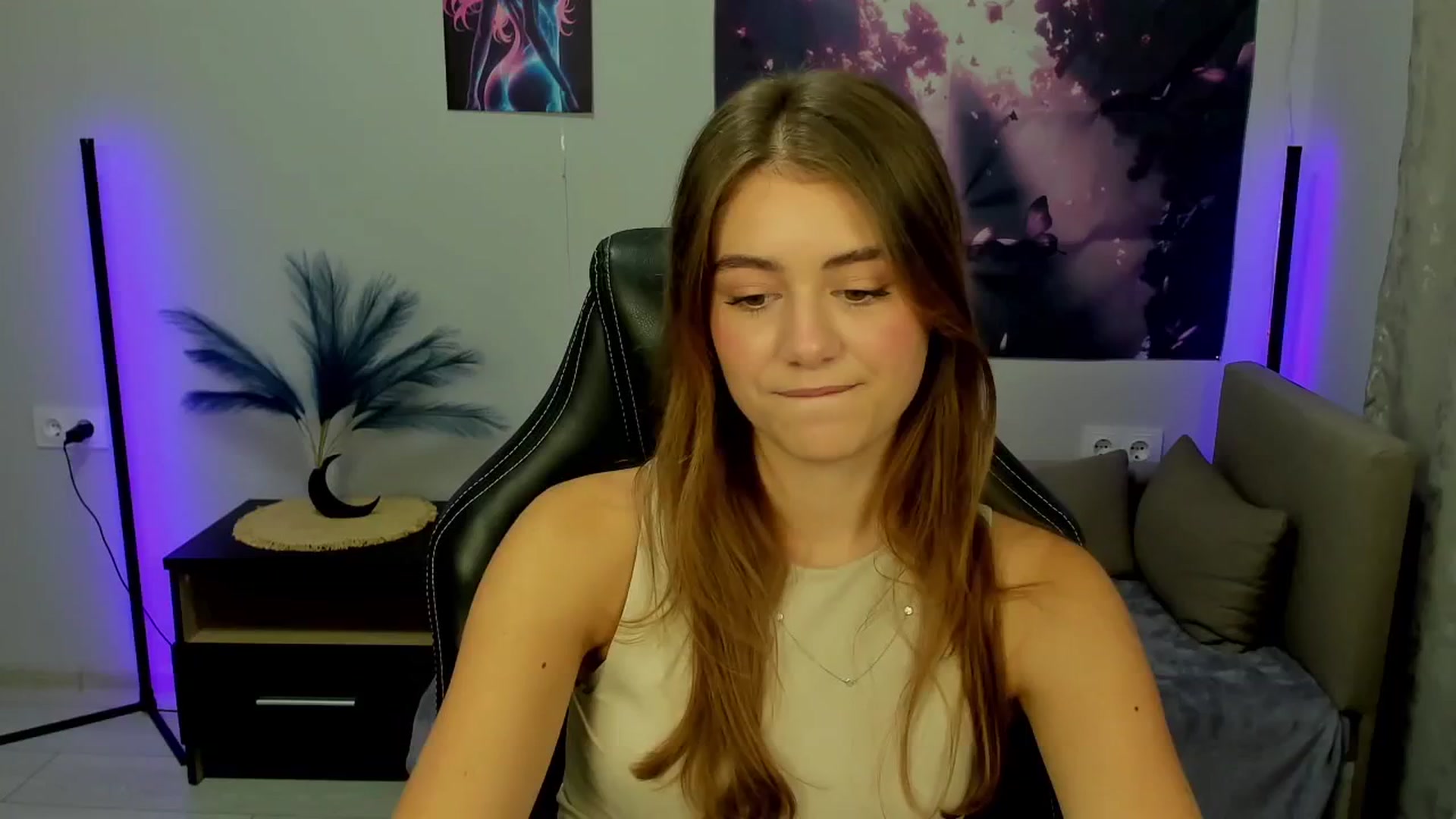 Gallery image thumbnail from TracySpark's myfreecams stream on, 09/30/2025, 07:01 image 19 of 20