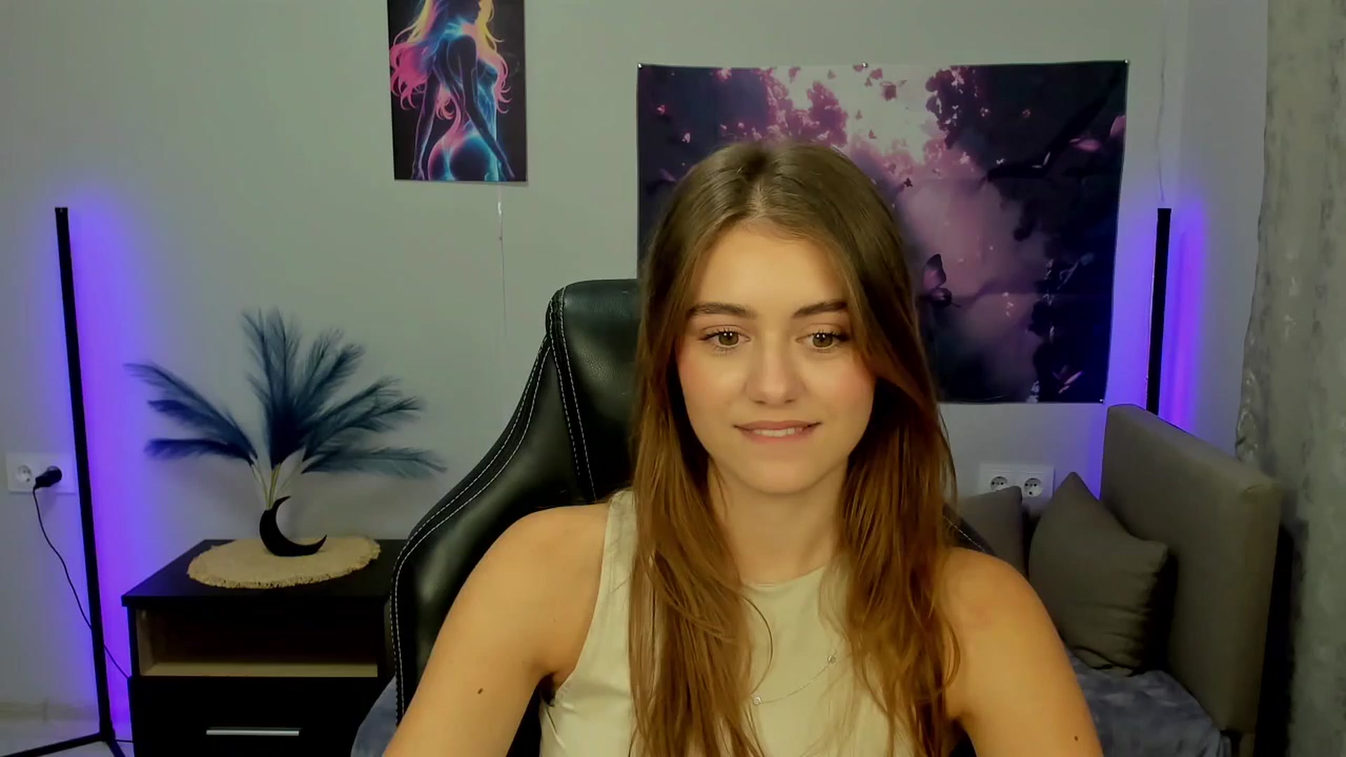 Gallery image thumbnail from TracySpark's myfreecams stream on, 09/30/2025, 10:17 image 8 of 20