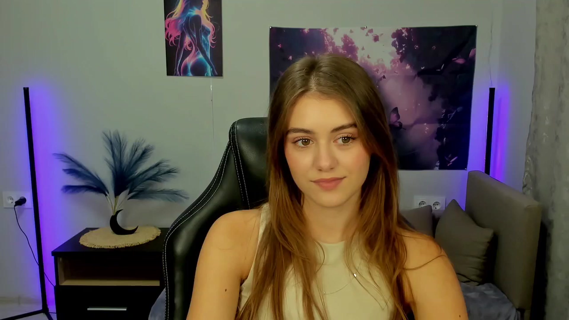 Gallery image thumbnail from TracySpark's myfreecams stream on, 09/30/2025, 10:17 image 1 of 20