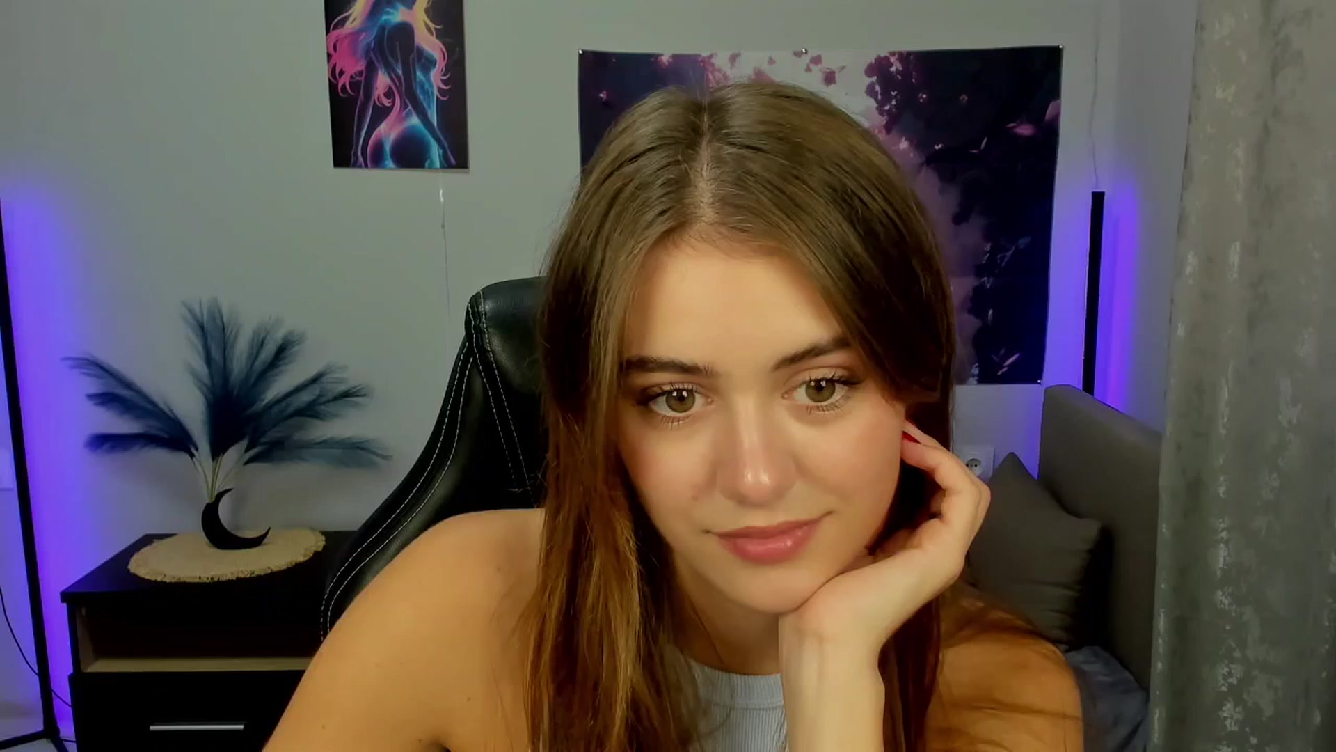 Gallery image thumbnail from TracySpark's myfreecams stream on, 10/01/2025, 10:46 image 12 of 20