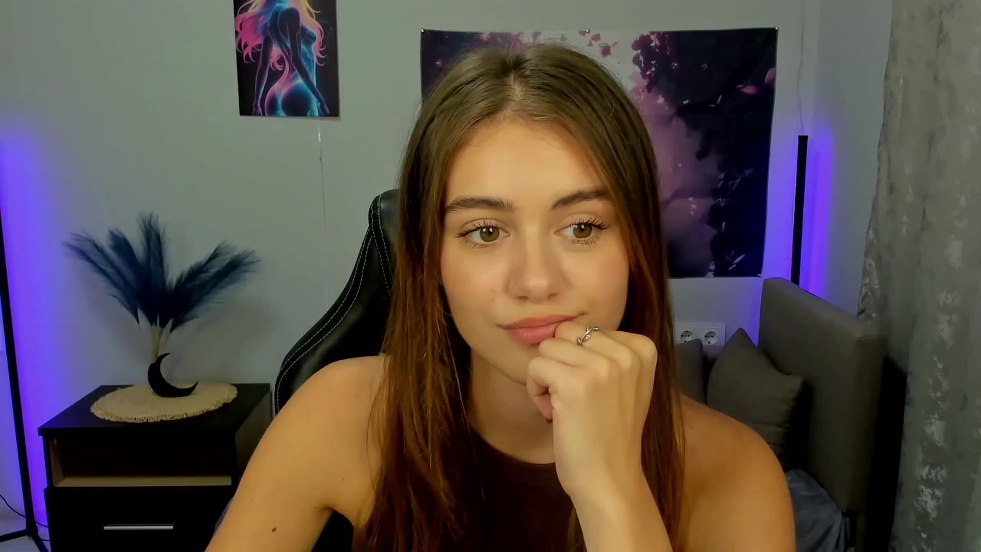 Gallery image thumbnail from TracySpark's myfreecams stream on, 10/02/2025, 09:18 image 9 of 20