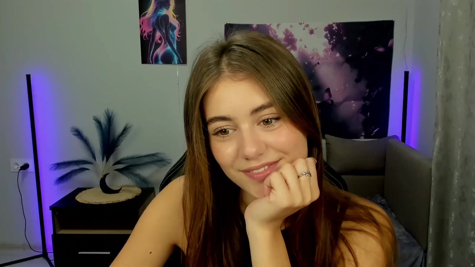 Gallery image thumbnail from TracySpark's myfreecams stream on, 10/06/2025, 07:54 image 5 of 20