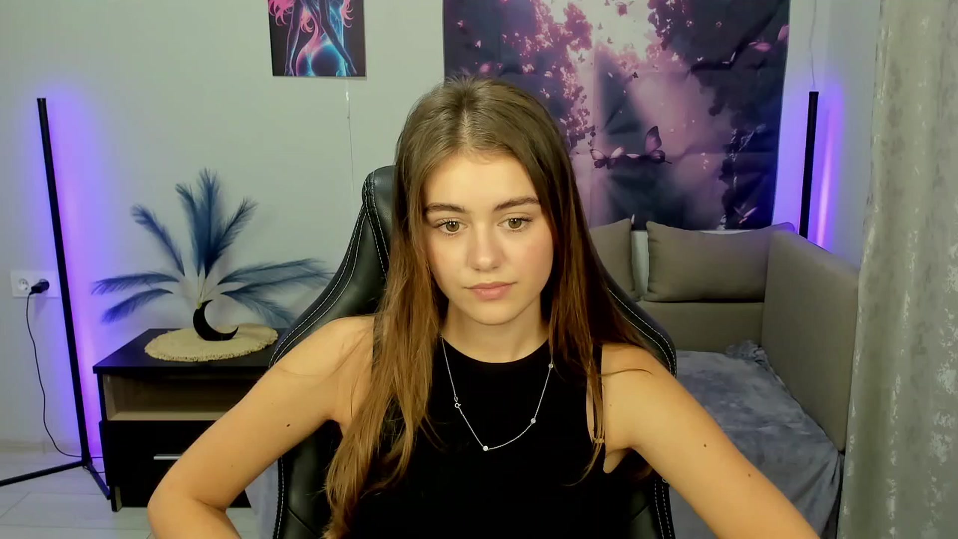 Gallery image thumbnail from TracySpark's myfreecams stream on, 10/06/2025, 11:21 image 15 of 20