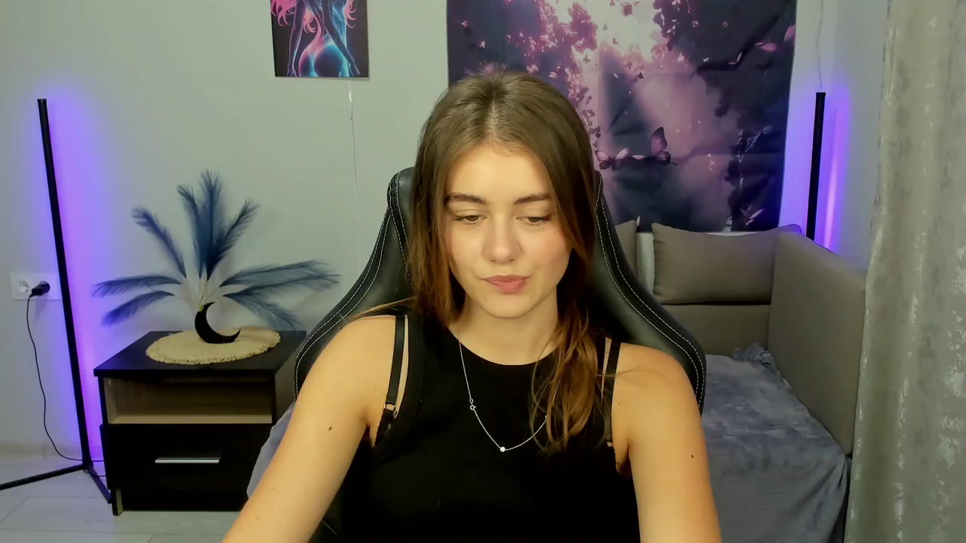Gallery image thumbnail from TracySpark's myfreecams stream on, 10/06/2025, 11:21 image 18 of 20