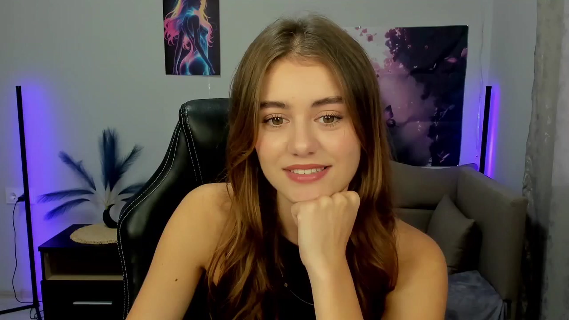 Gallery image thumbnail from TracySpark's myfreecams stream on, 10/10/2025, 07:51 image 6 of 20