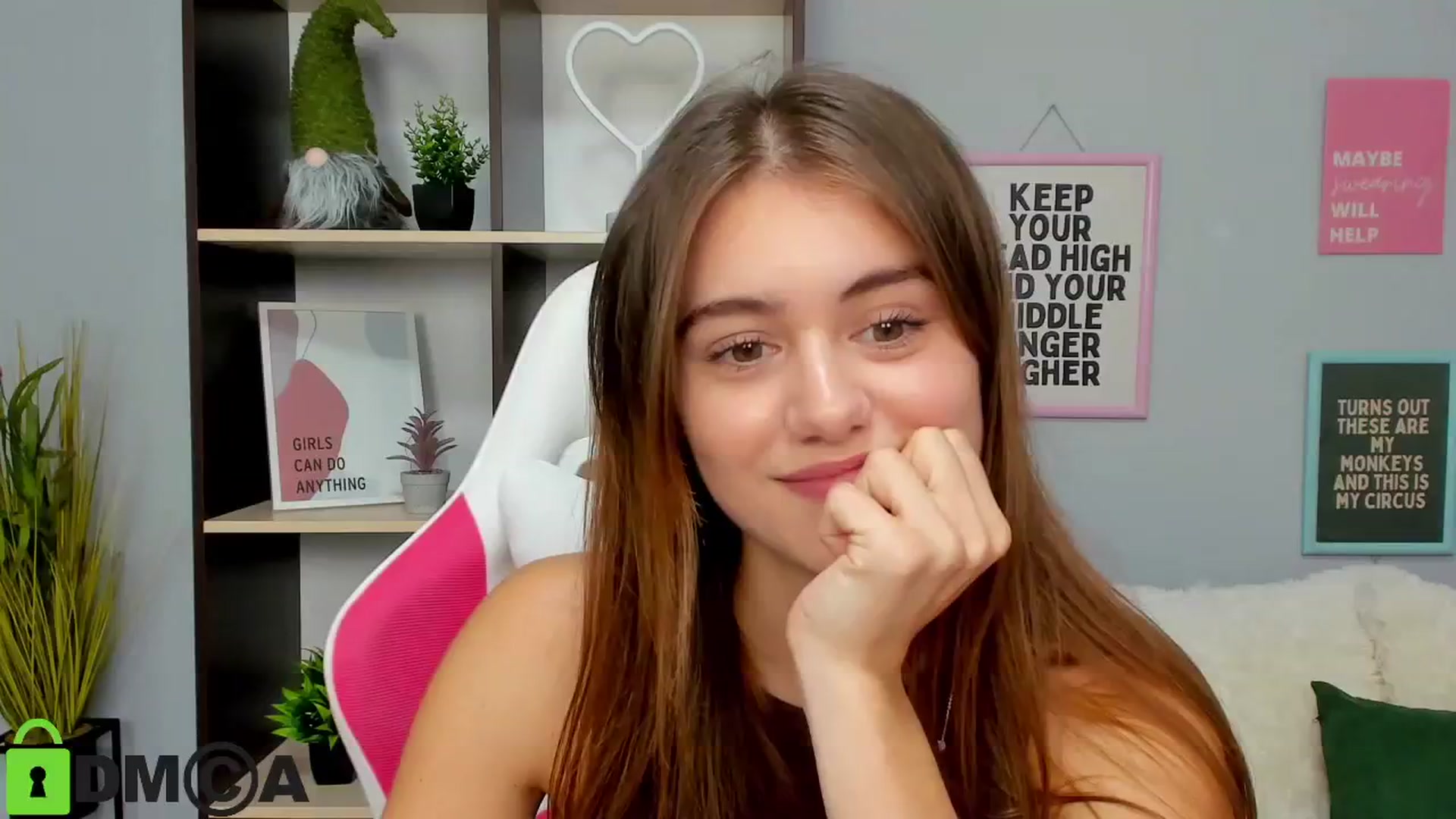 Gallery image thumbnail from TracySpark's myfreecams stream on, 10/31/2025, 10:15 image 19 of 20
