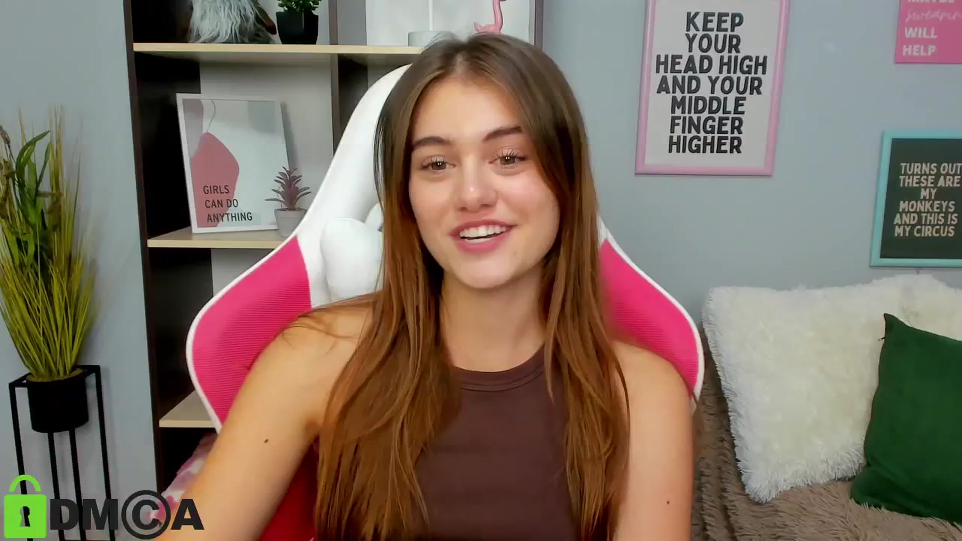Gallery image thumbnail from TracySpark's myfreecams stream on, 10/31/2025, 12:58 image 1 of 20