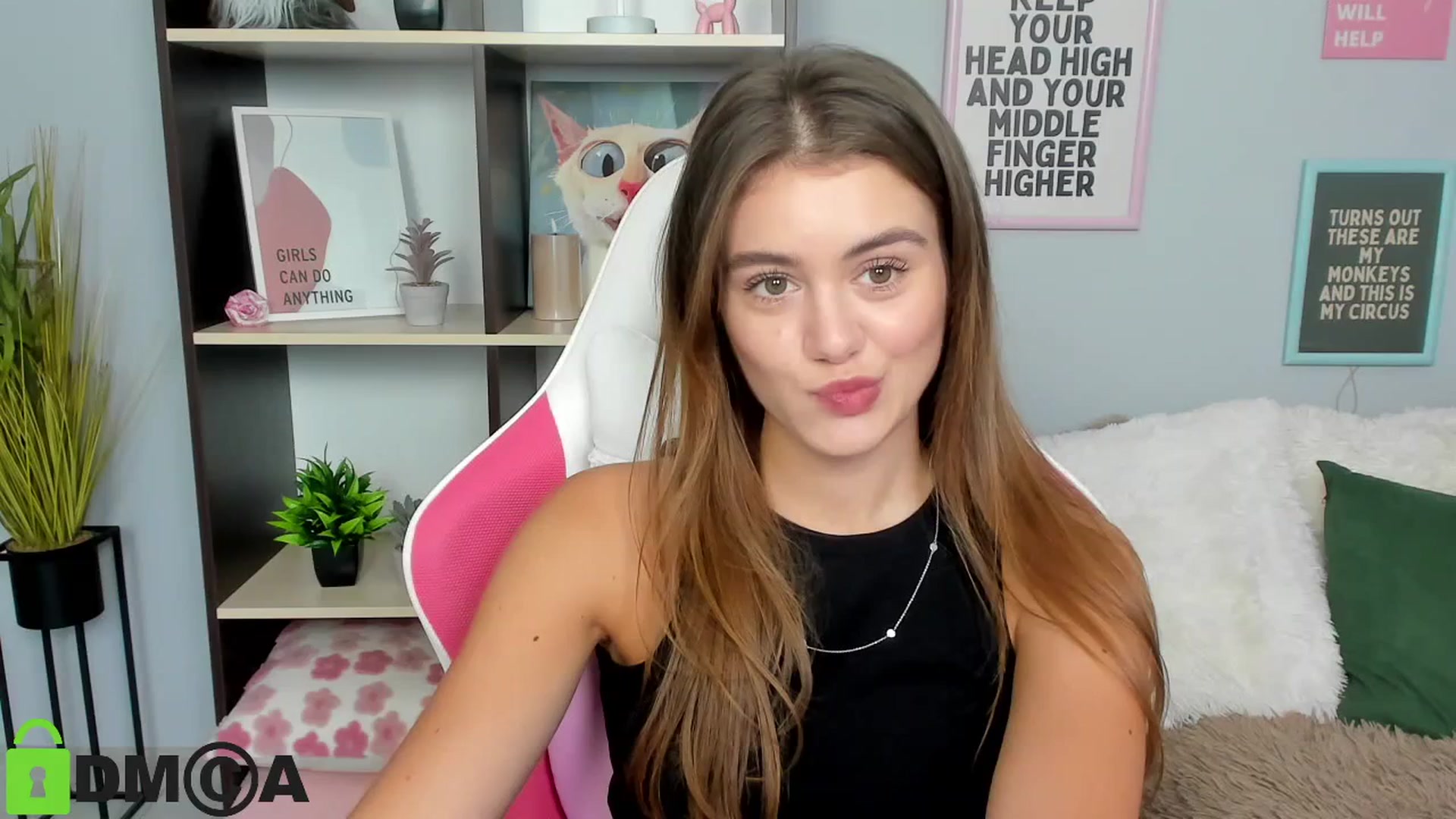 Gallery image thumbnail from TracySpark's myfreecams stream on, 11/28/2025, 10:17 image 4 of 20