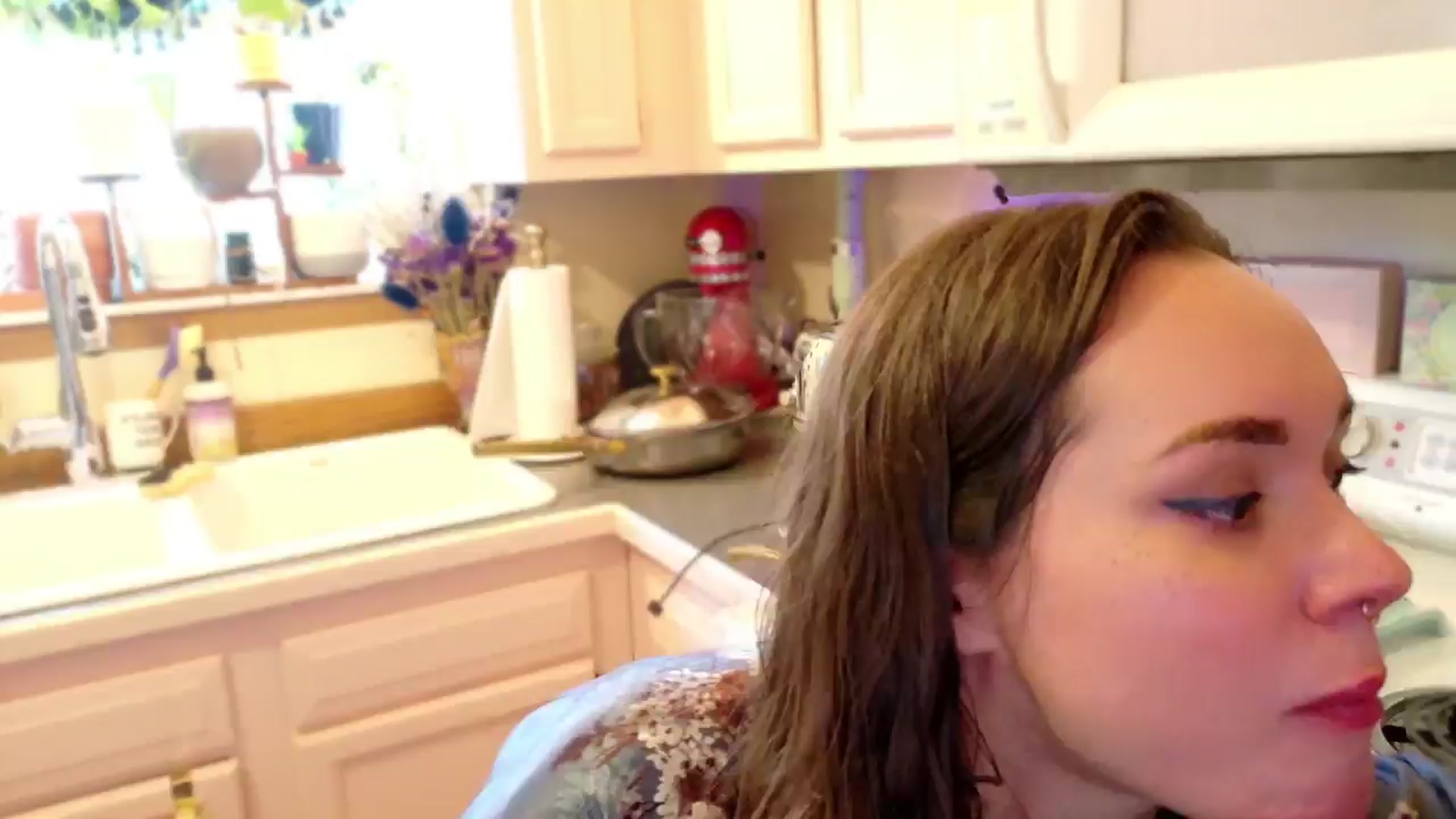 Gallery image thumbnail from TraumaQueen's myfreecams stream on, 02/01/2025, 19:37 image 6 of 20
