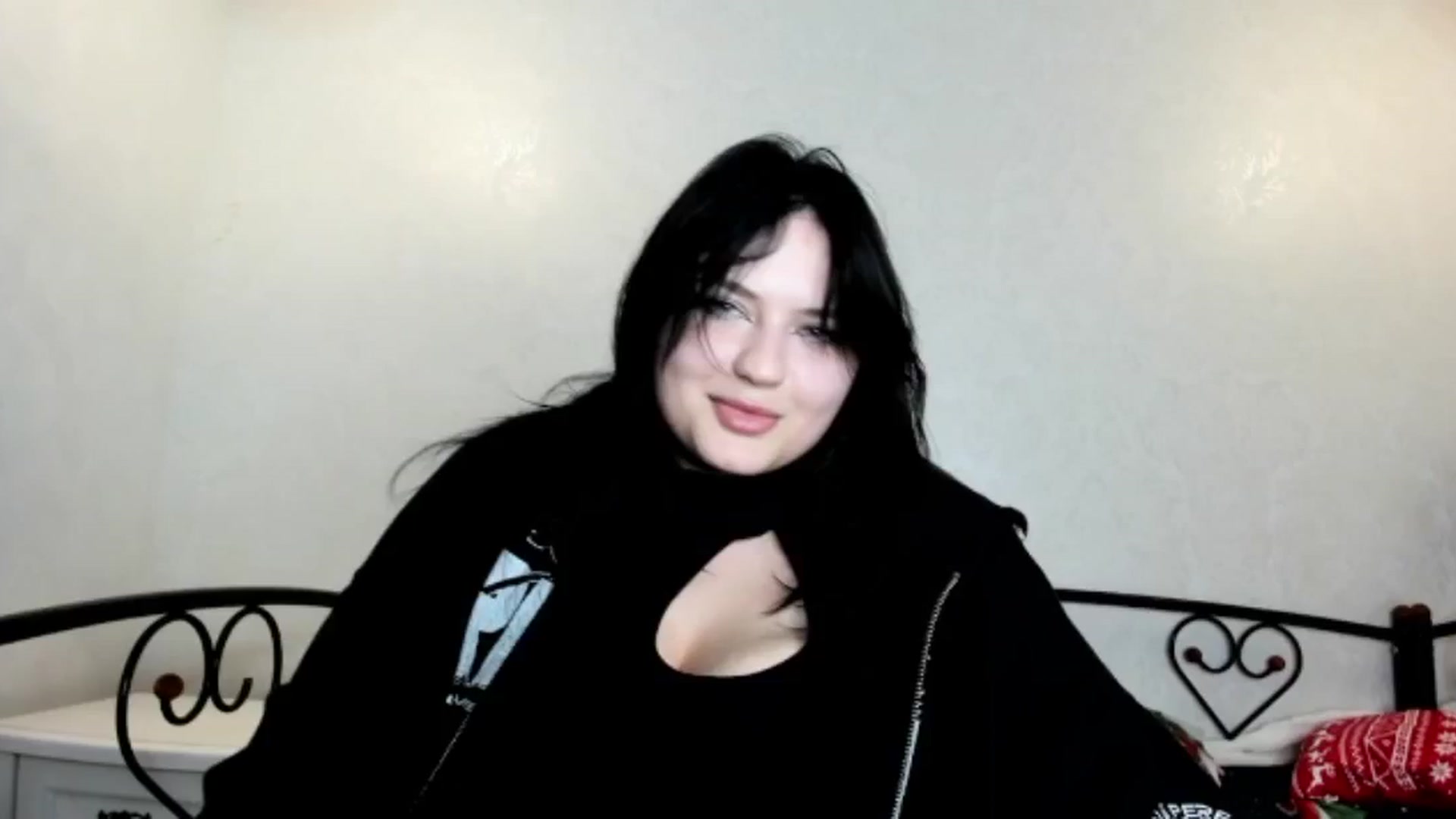 Gallery image thumbnail from TribleMary's myfreecams stream on, 12/02/2025, 21:46 image 8 of 20