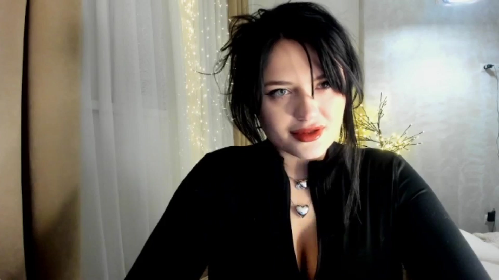 Gallery image thumbnail from TribleMary's myfreecams stream on, 12/18/2025, 15:41 image 19 of 20