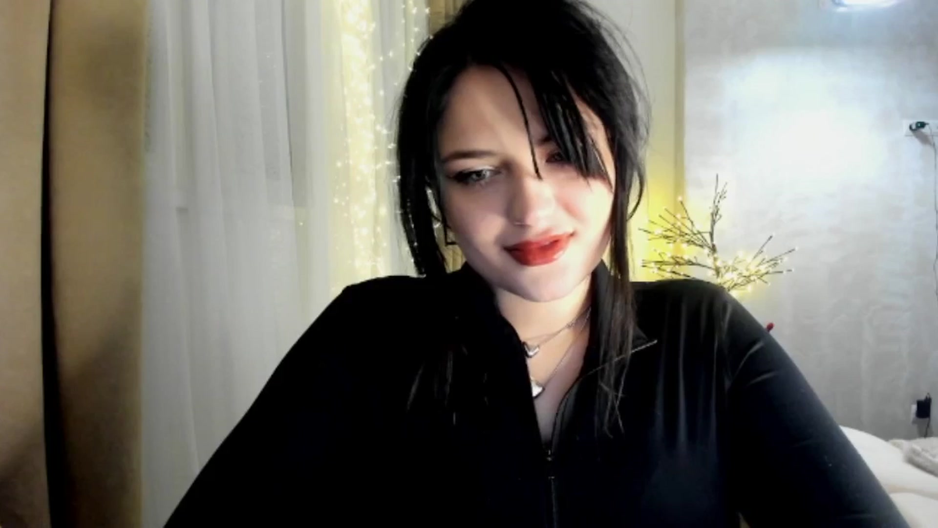 Gallery image thumbnail from TribleMary's myfreecams stream on, 12/18/2025, 15:41 image 15 of 20
