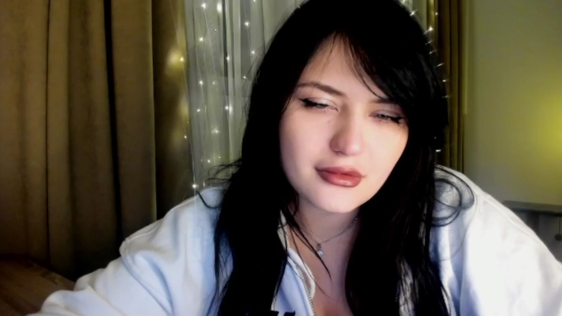 Gallery image thumbnail from TribleMary's myfreecams stream on, 12/19/2025, 20:03 image 13 of 20