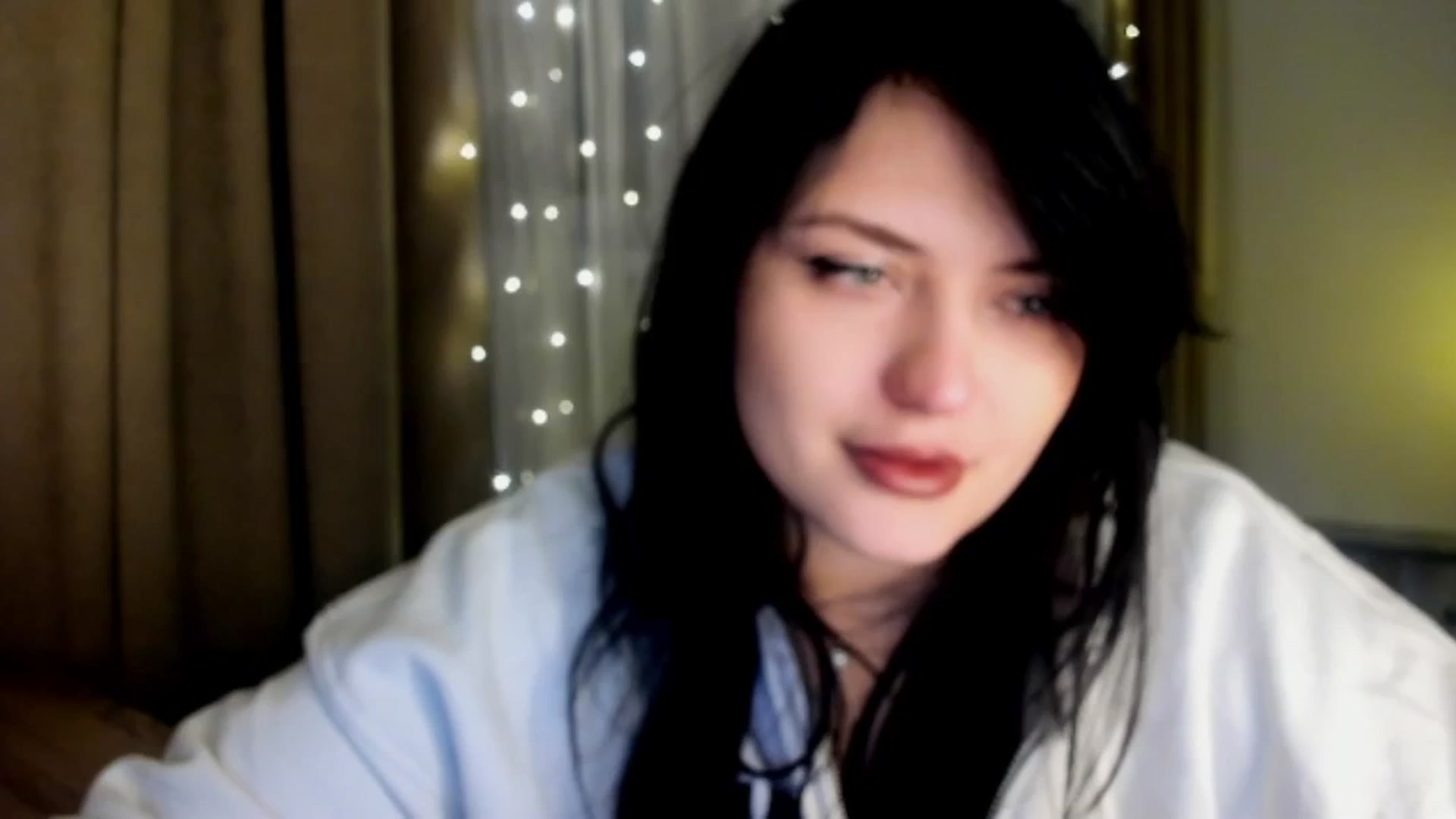 Gallery image thumbnail from TribleMary's myfreecams stream on, 12/19/2025, 20:03 image 9 of 20