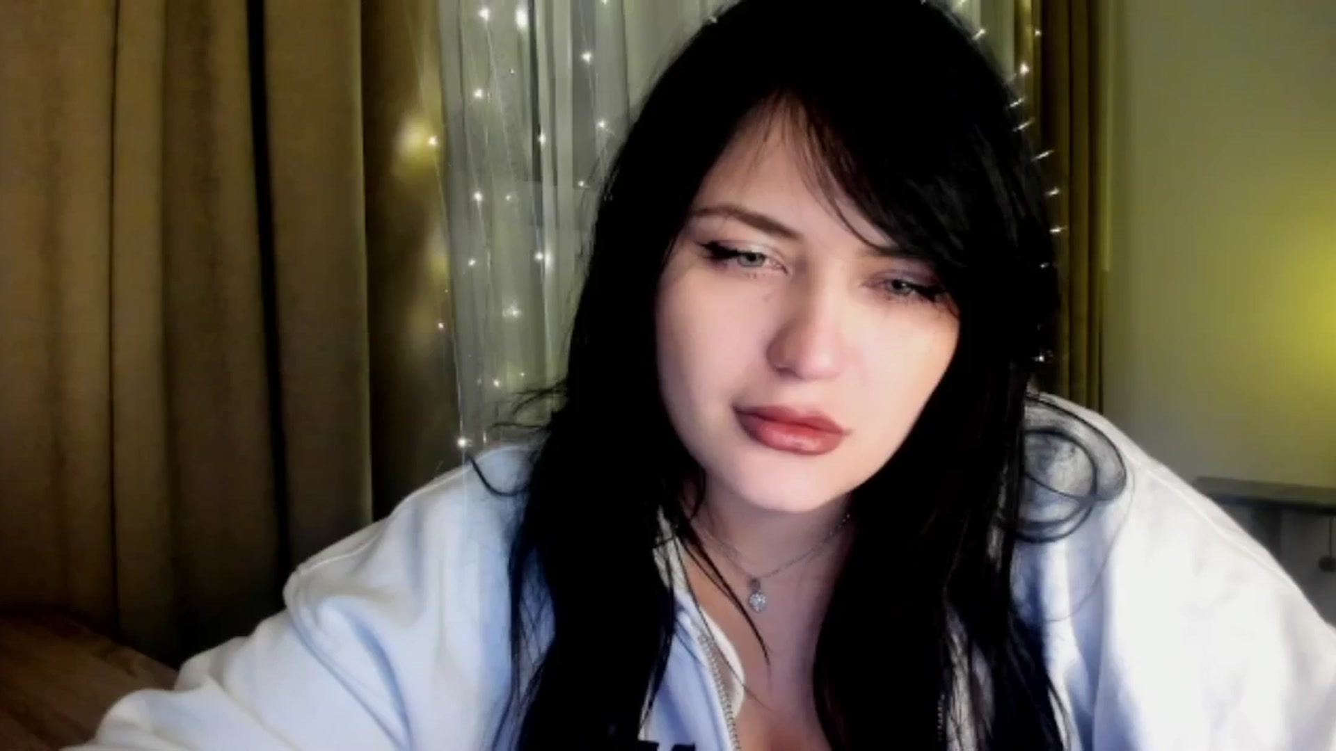 Gallery image thumbnail from TribleMary's myfreecams stream on, 12/19/2025, 20:03 image 14 of 20