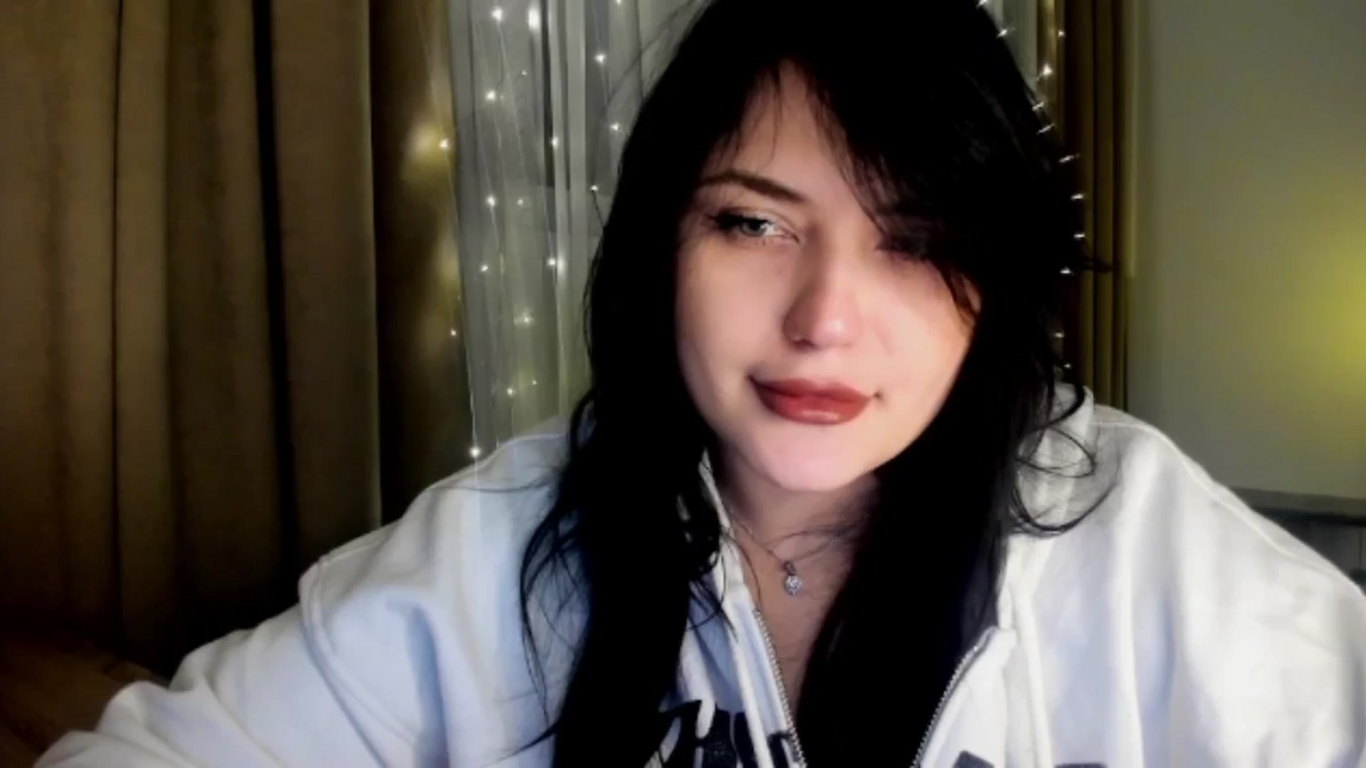 Gallery image thumbnail from TribleMary's myfreecams stream on, 12/19/2025, 20:03 image 3 of 20