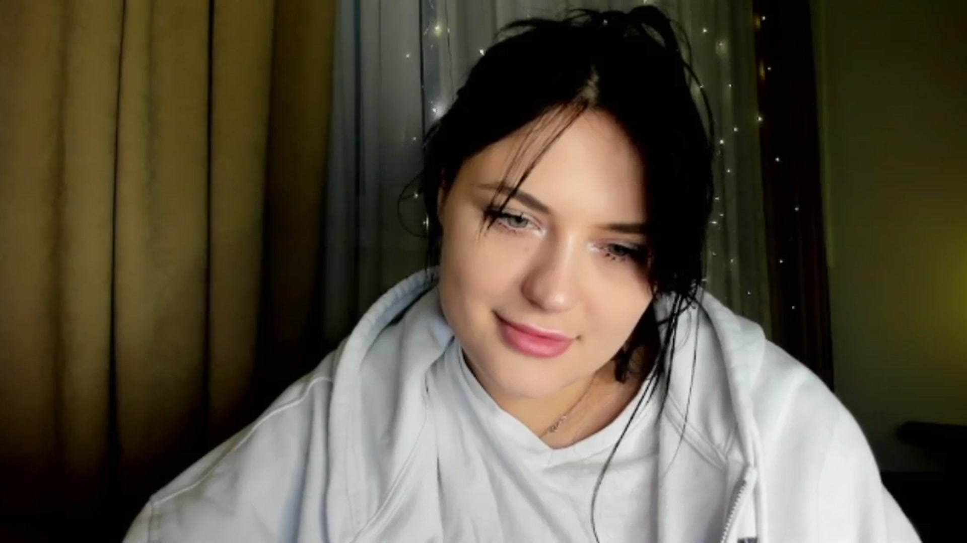 Gallery image thumbnail from TribleMary's myfreecams stream on, 12/22/2025, 14:43 image 16 of 20