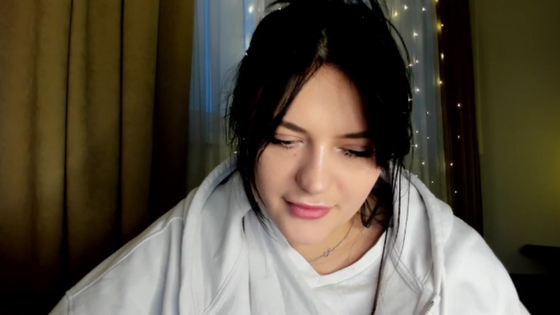 Gallery image thumbnail from TribleMary's myfreecams stream on, 12/22/2025, 14:43 image 4 of 20