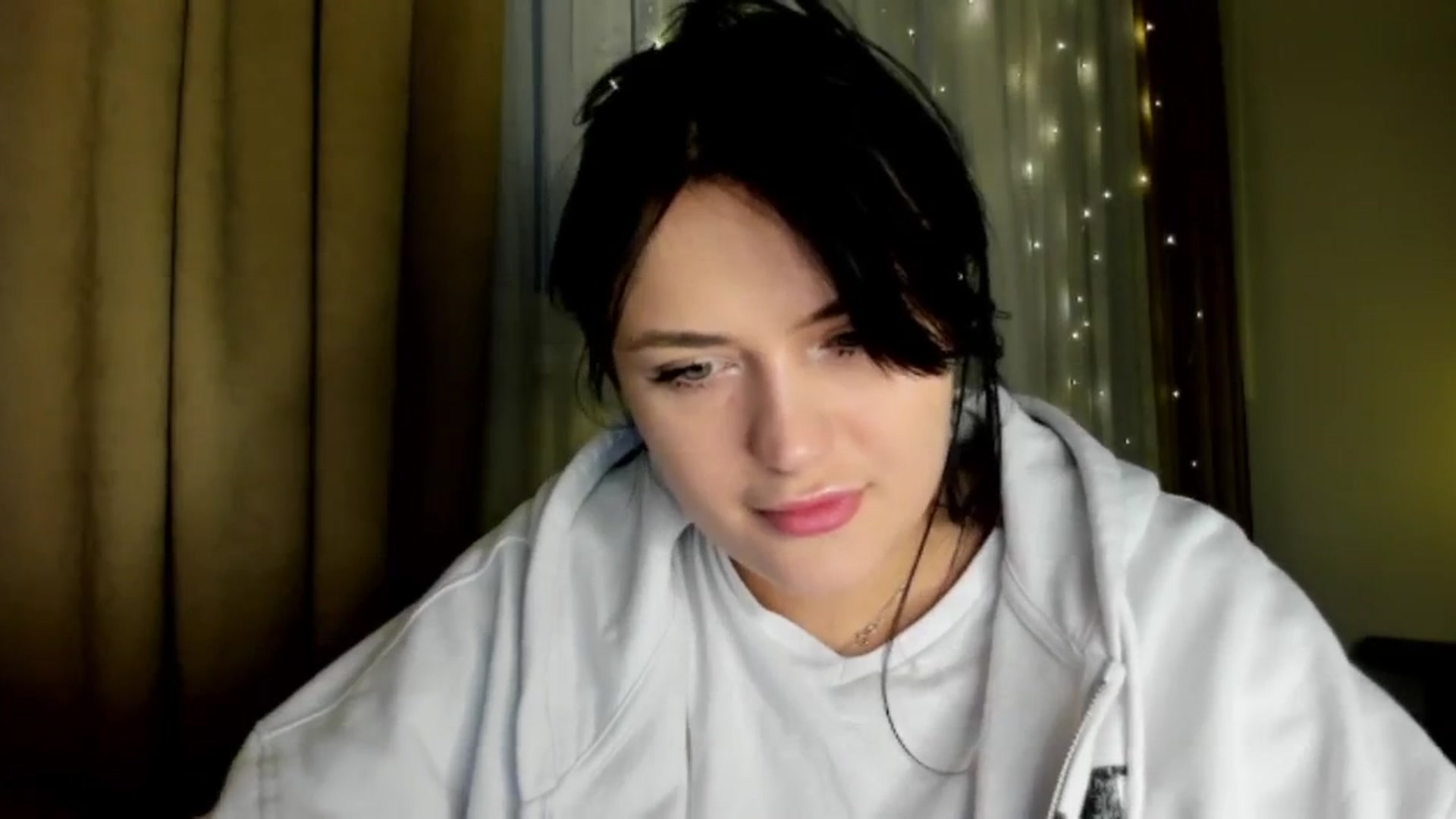 Gallery image thumbnail from TribleMary's myfreecams stream on, 12/22/2025, 14:43 image 15 of 20