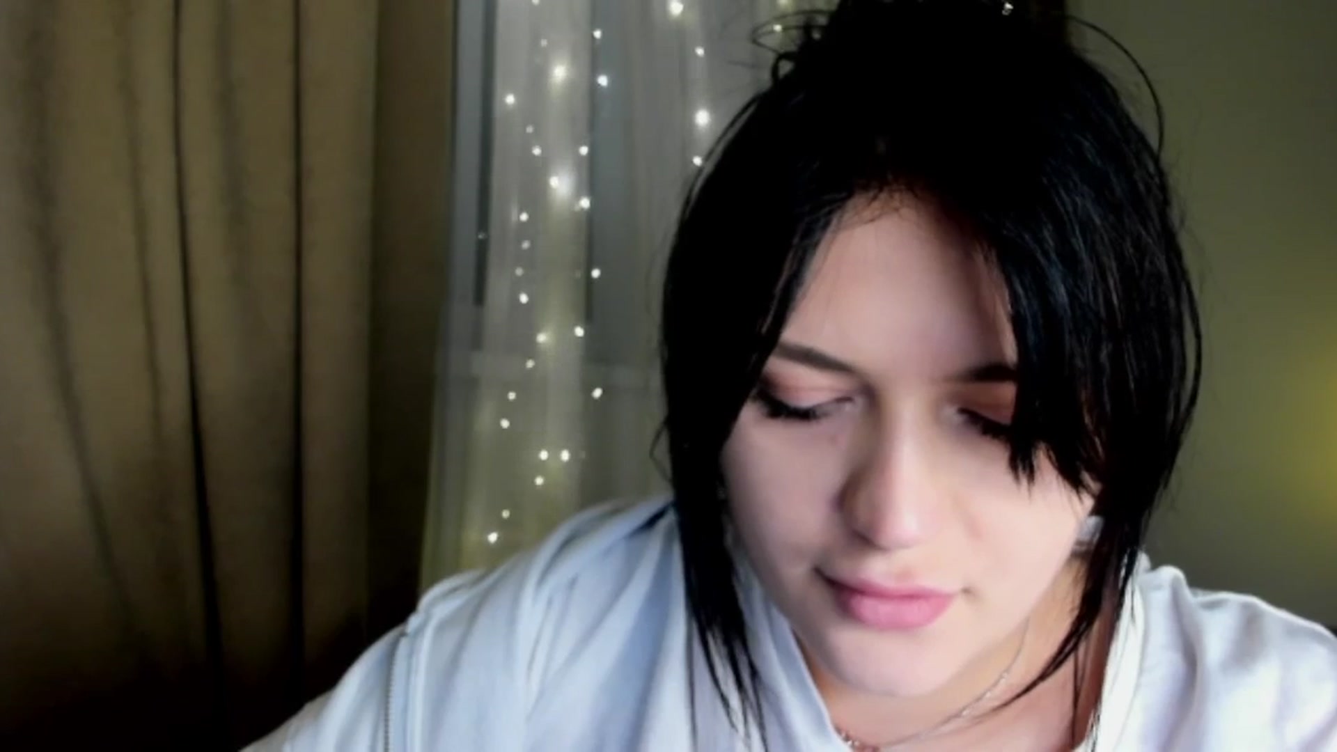 Gallery image thumbnail from TribleMary's myfreecams stream on, 12/22/2025, 20:11 image 6 of 20