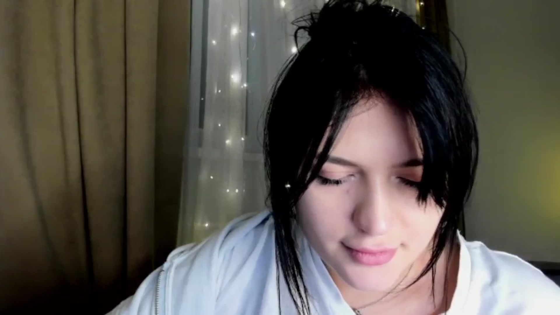 Gallery image thumbnail from TribleMary's myfreecams stream on, 12/22/2025, 20:11 image 12 of 20