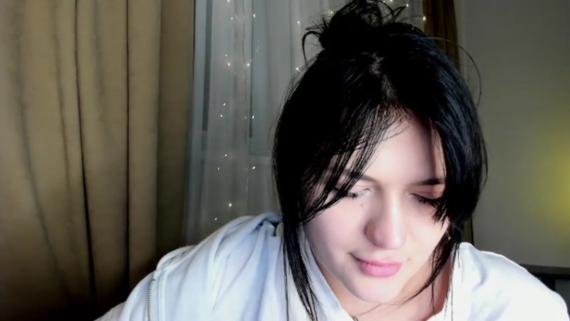 Gallery image thumbnail from TribleMary's myfreecams stream on, 12/22/2025, 20:11 image 14 of 20