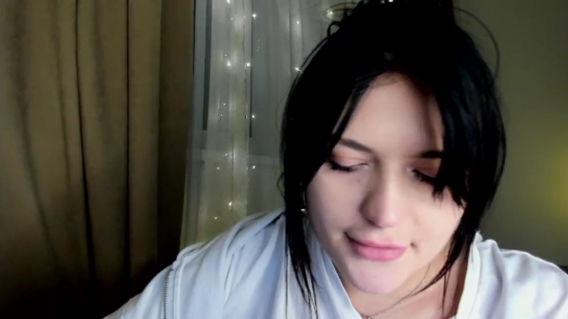 Gallery image thumbnail from TribleMary's myfreecams stream on, 12/22/2025, 20:11 image 5 of 20