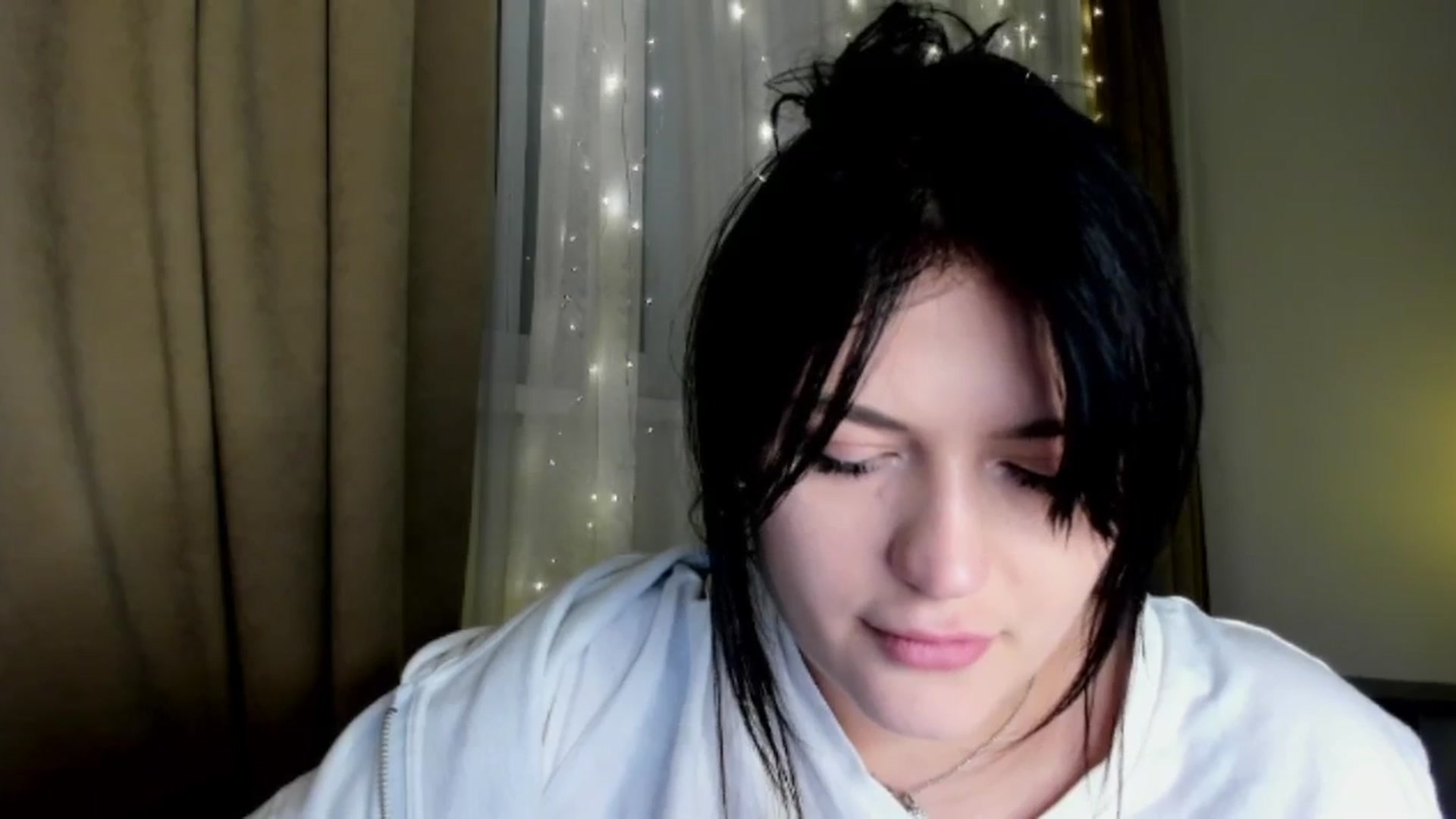 Gallery image thumbnail from TribleMary's myfreecams stream on, 12/22/2025, 20:11 image 15 of 20