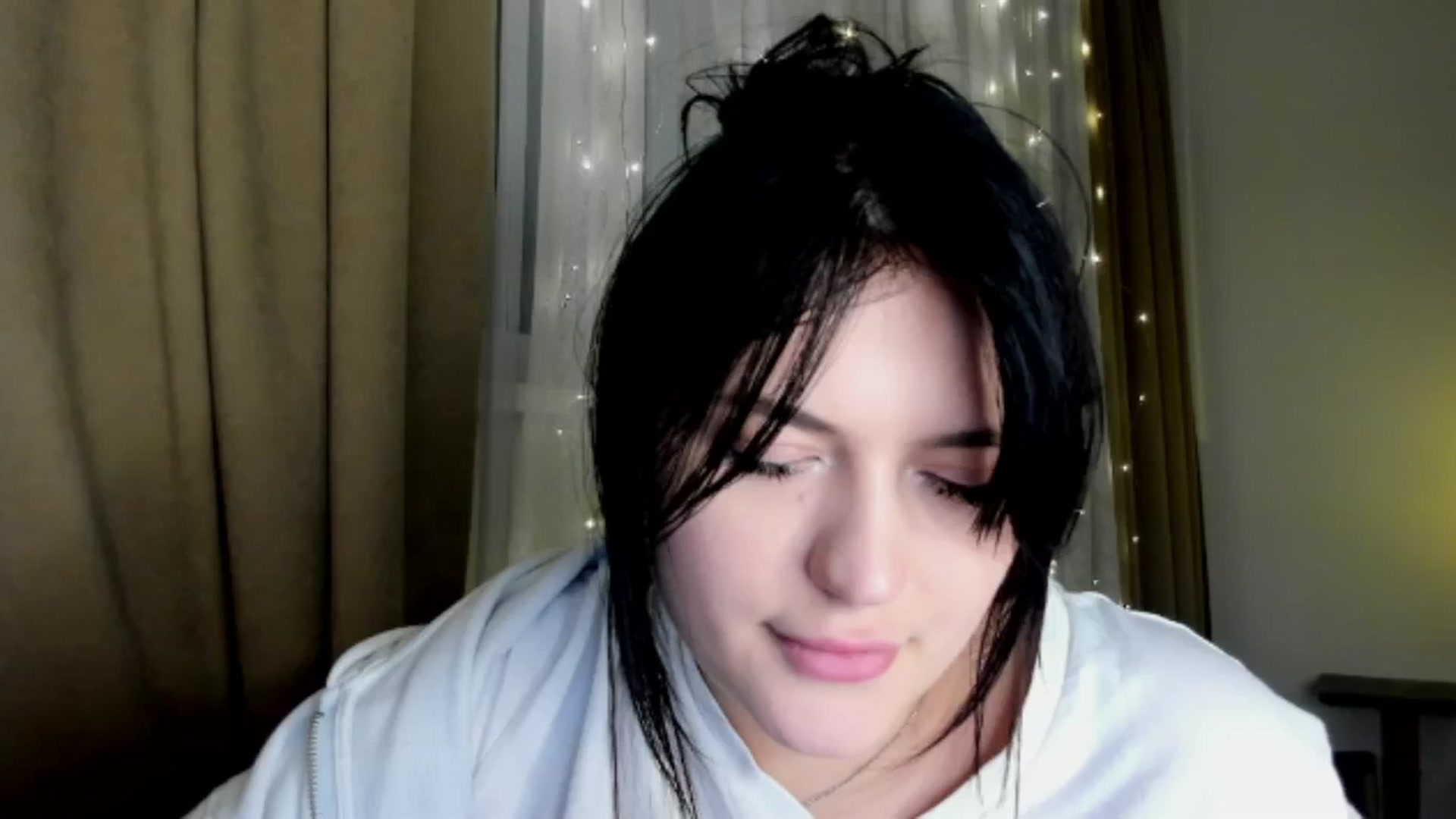 Gallery image thumbnail from TribleMary's myfreecams stream on, 12/22/2025, 20:11 image 3 of 20