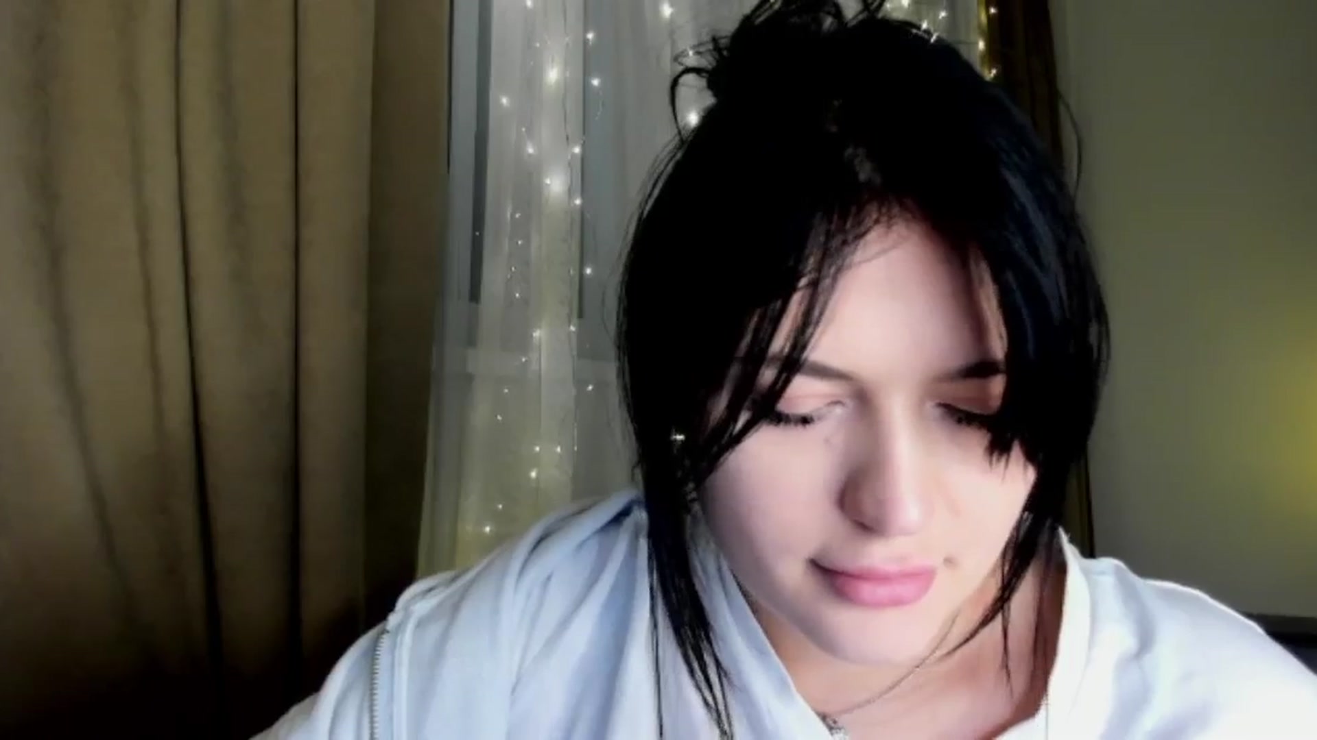 Gallery image thumbnail from TribleMary's myfreecams stream on, 12/22/2025, 20:11 image 11 of 20