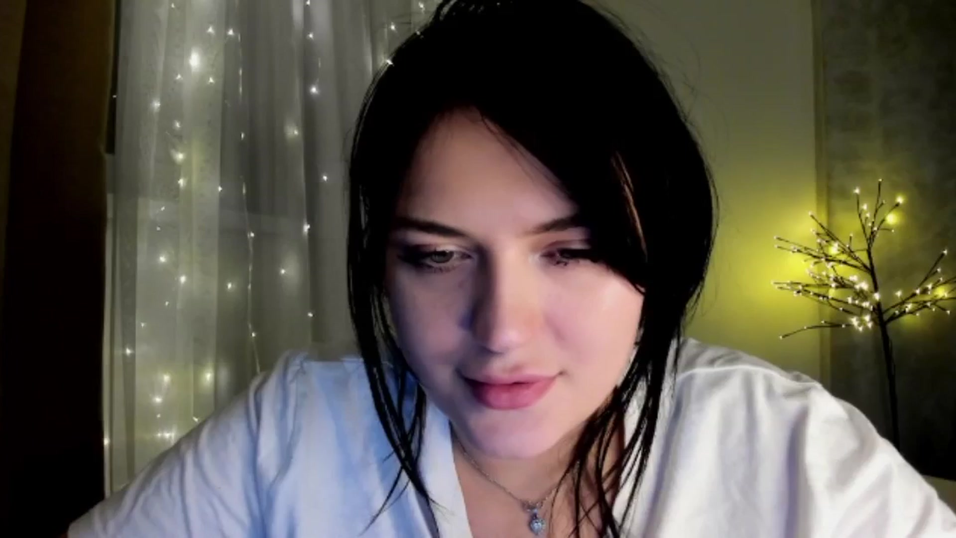 Gallery image thumbnail from TribleMary's myfreecams stream on, 12/22/2025, 21:39 image 8 of 20